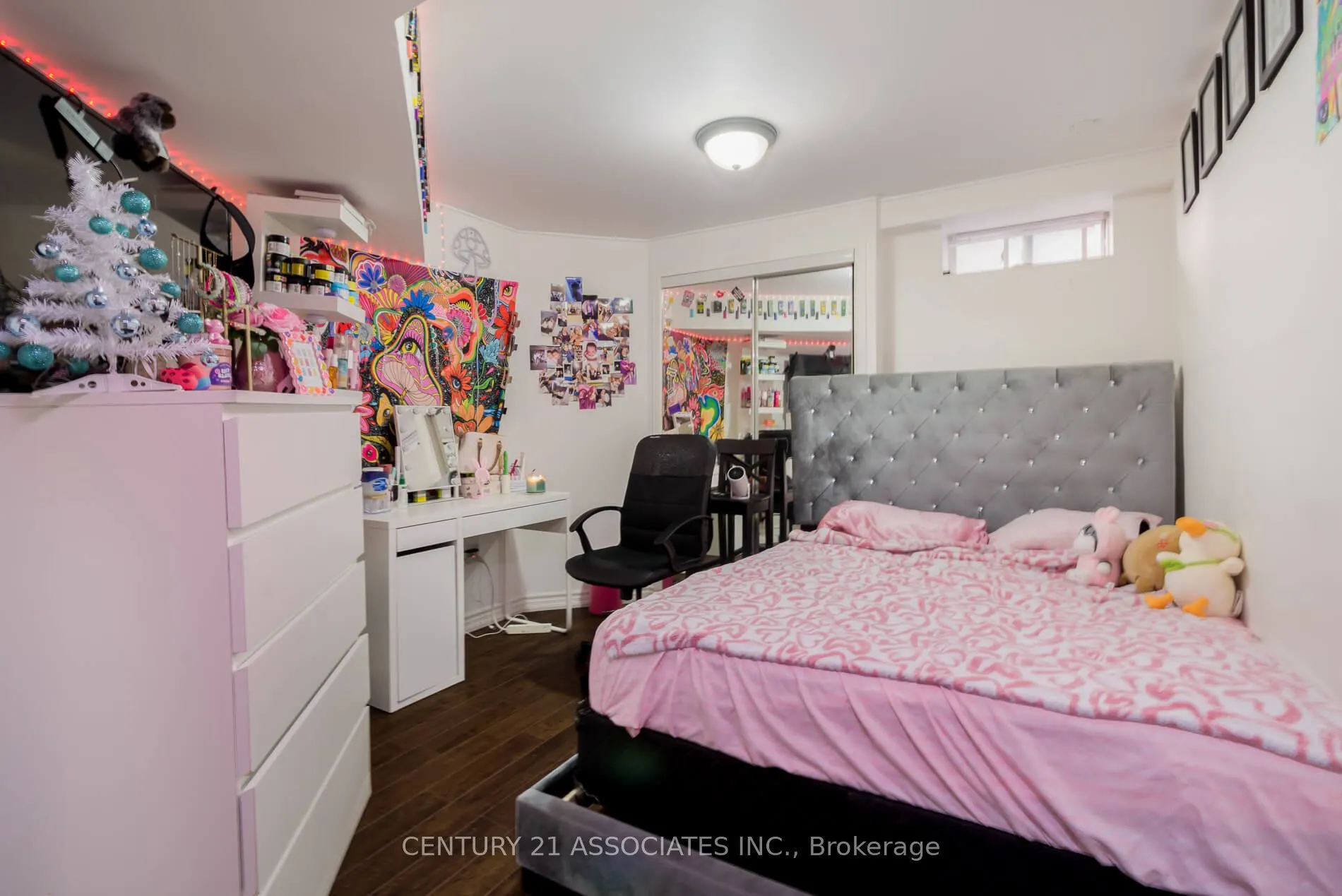 5351 Quartermain Crescent