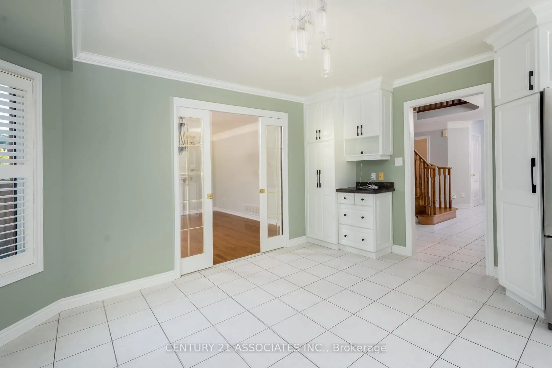 5351 Quartermain Crescent