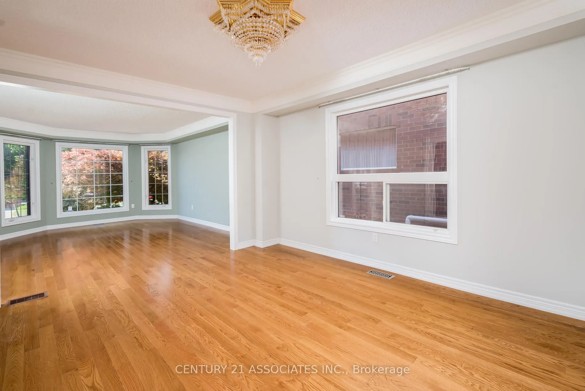 5351 Quartermain Crescent