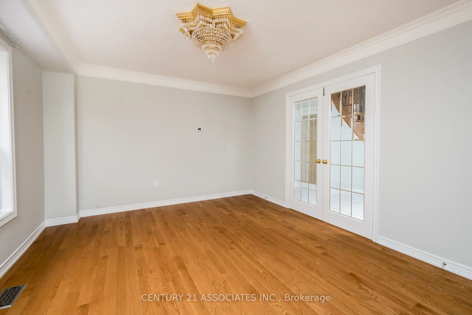 5351 Quartermain Crescent