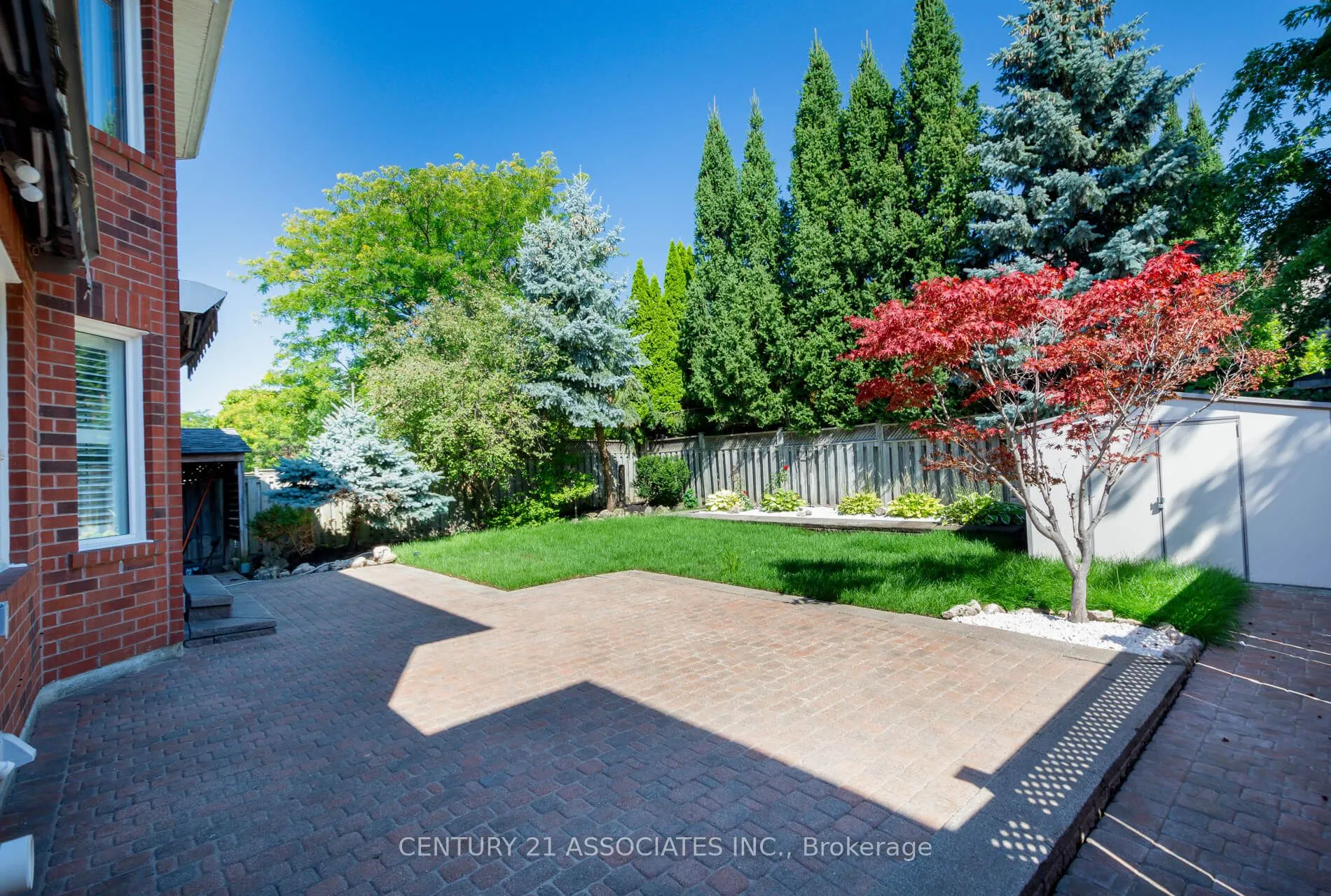 5351 Quartermain Crescent
