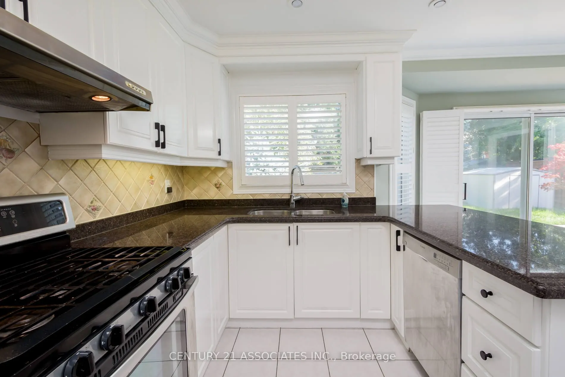 5351 Quartermain Crescent