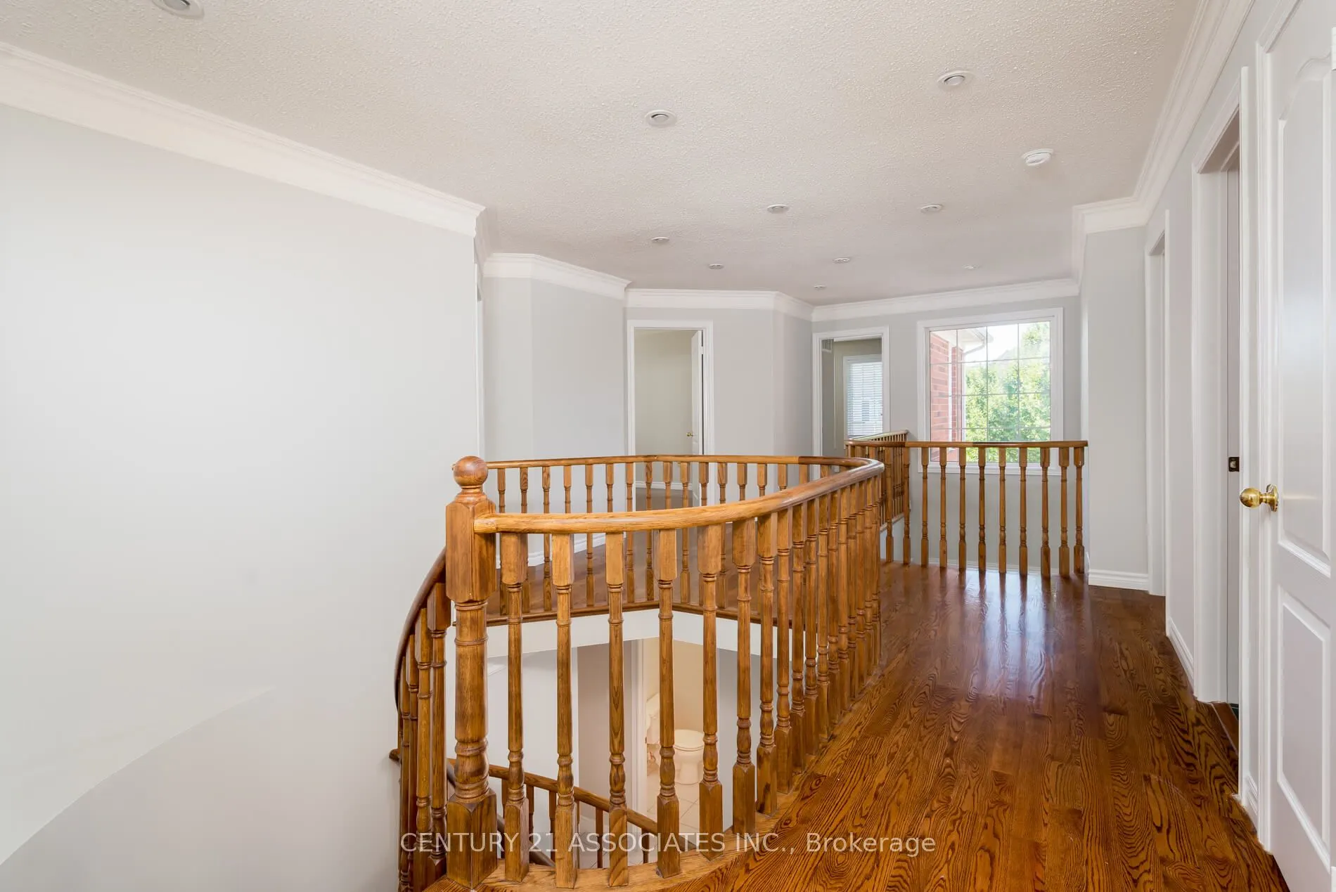 5351 Quartermain Crescent