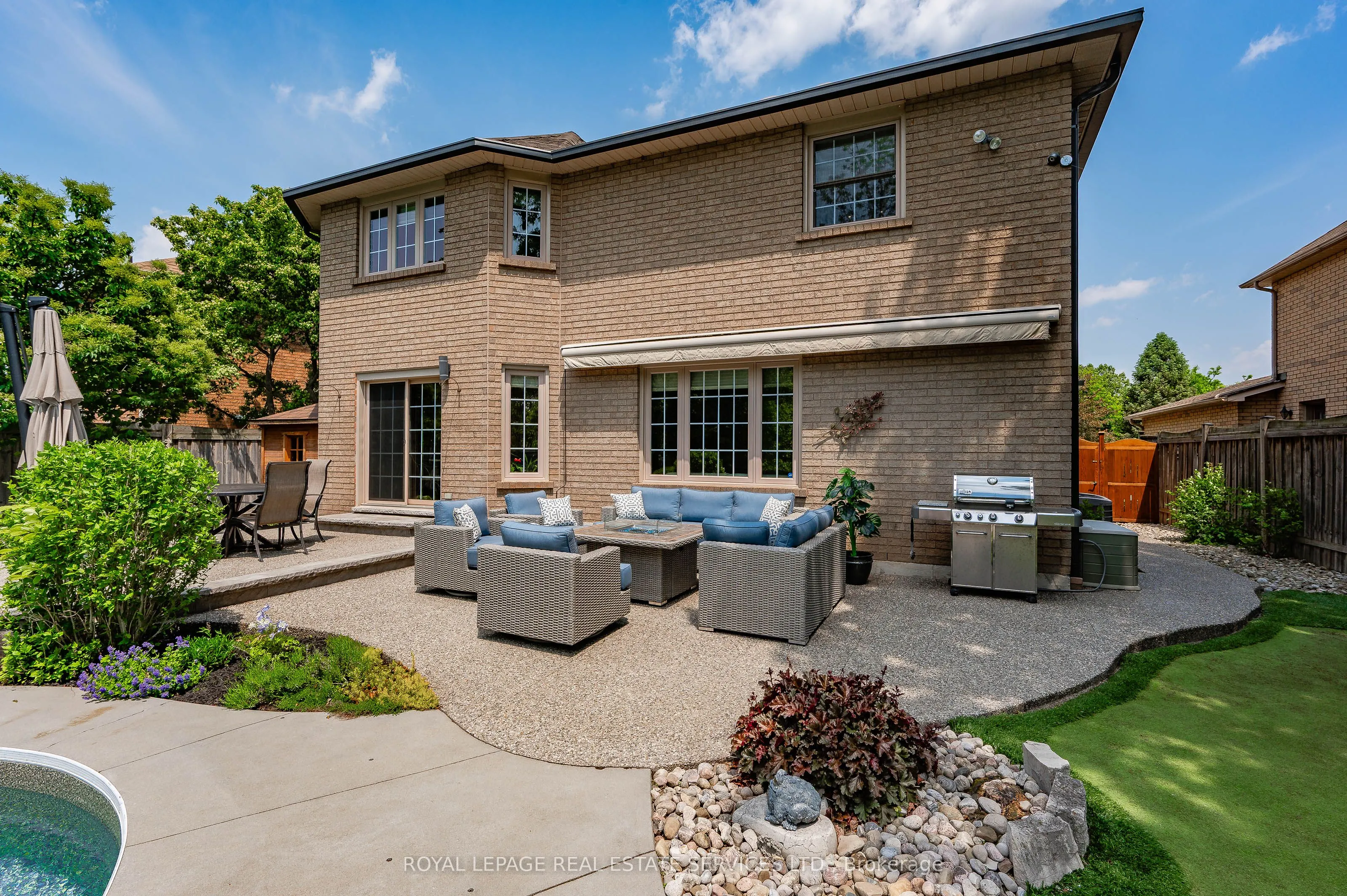2224 Brays Lane