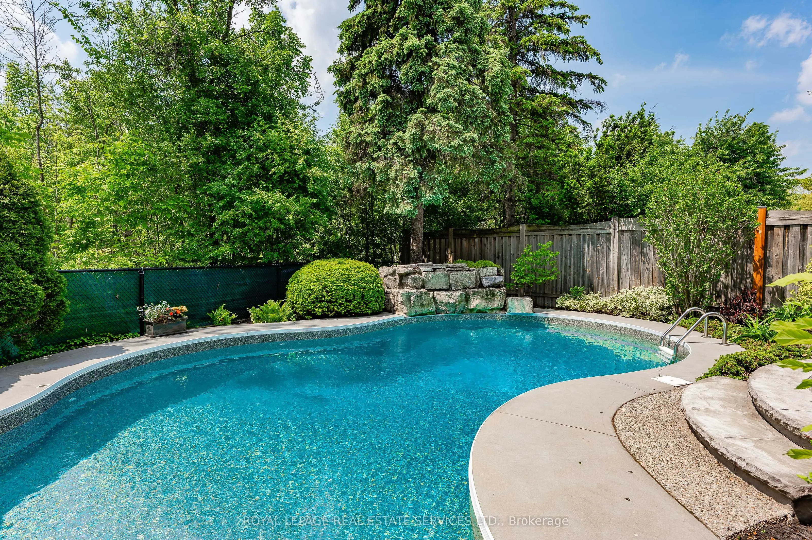 2224 Brays Lane