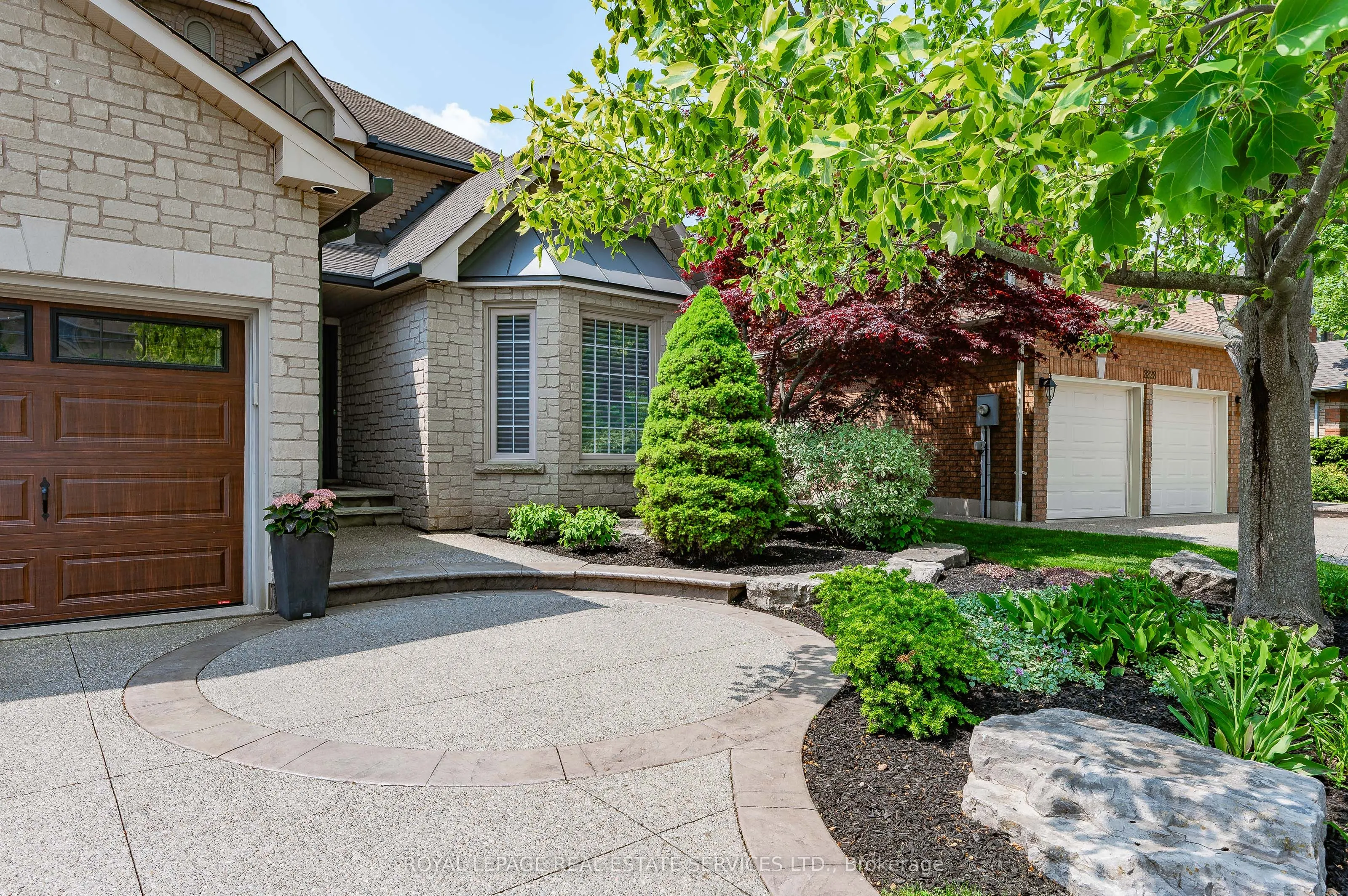 2224 Brays Lane