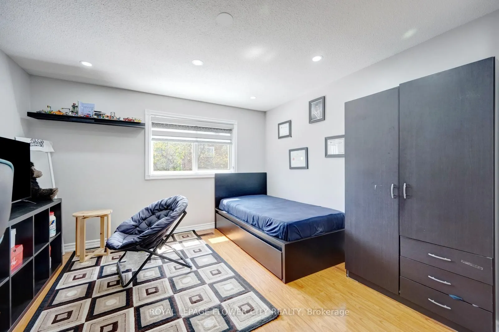 27 Denlow Drive