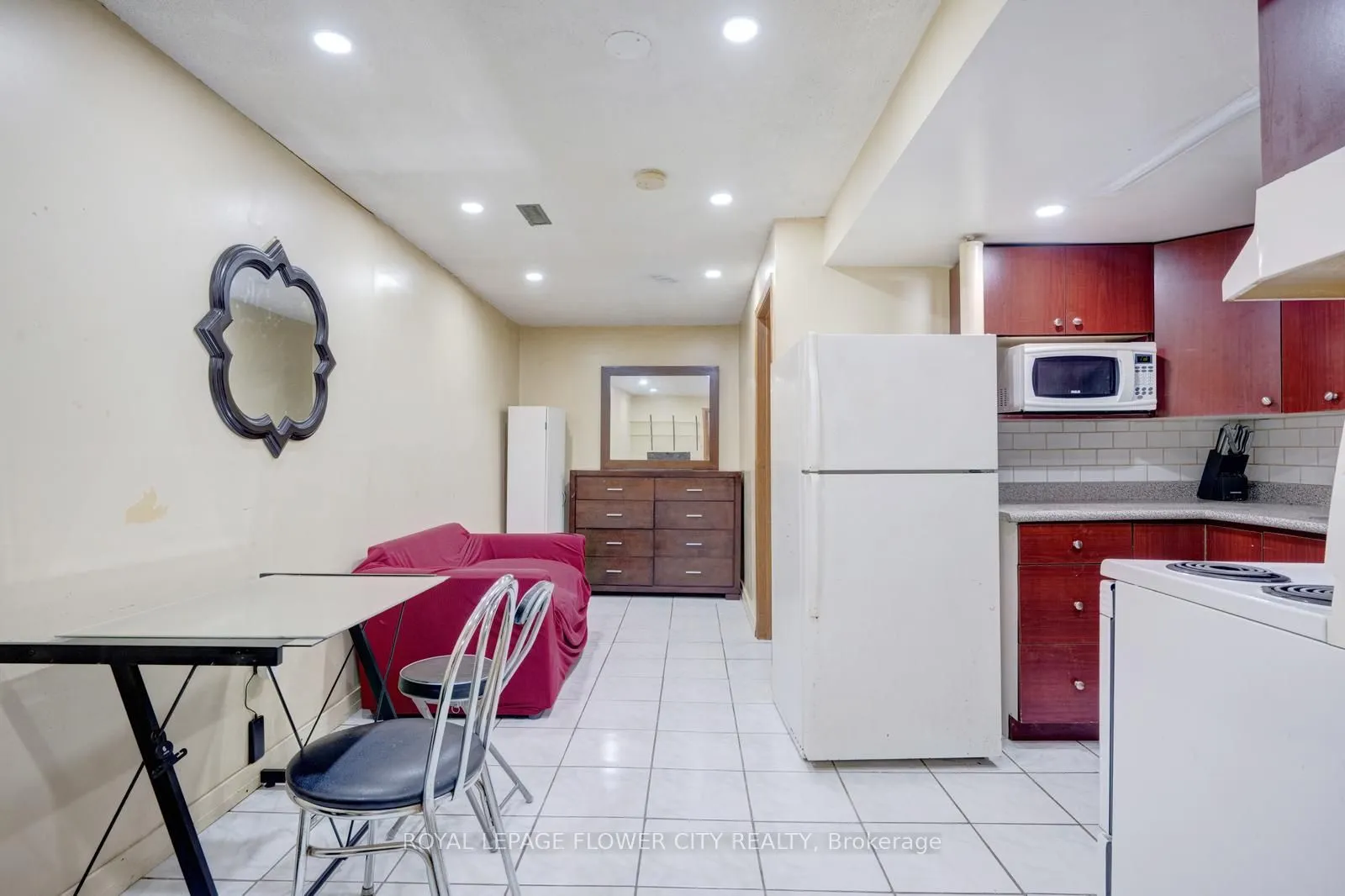 27 Denlow Drive