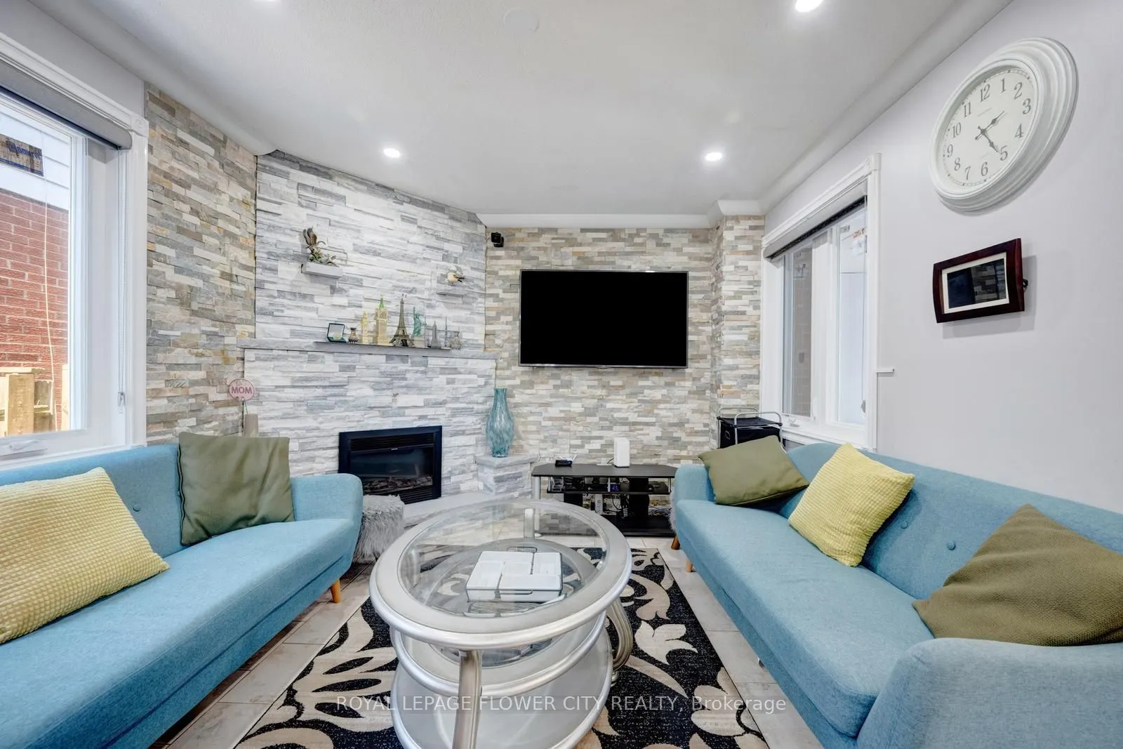 27 Denlow Drive