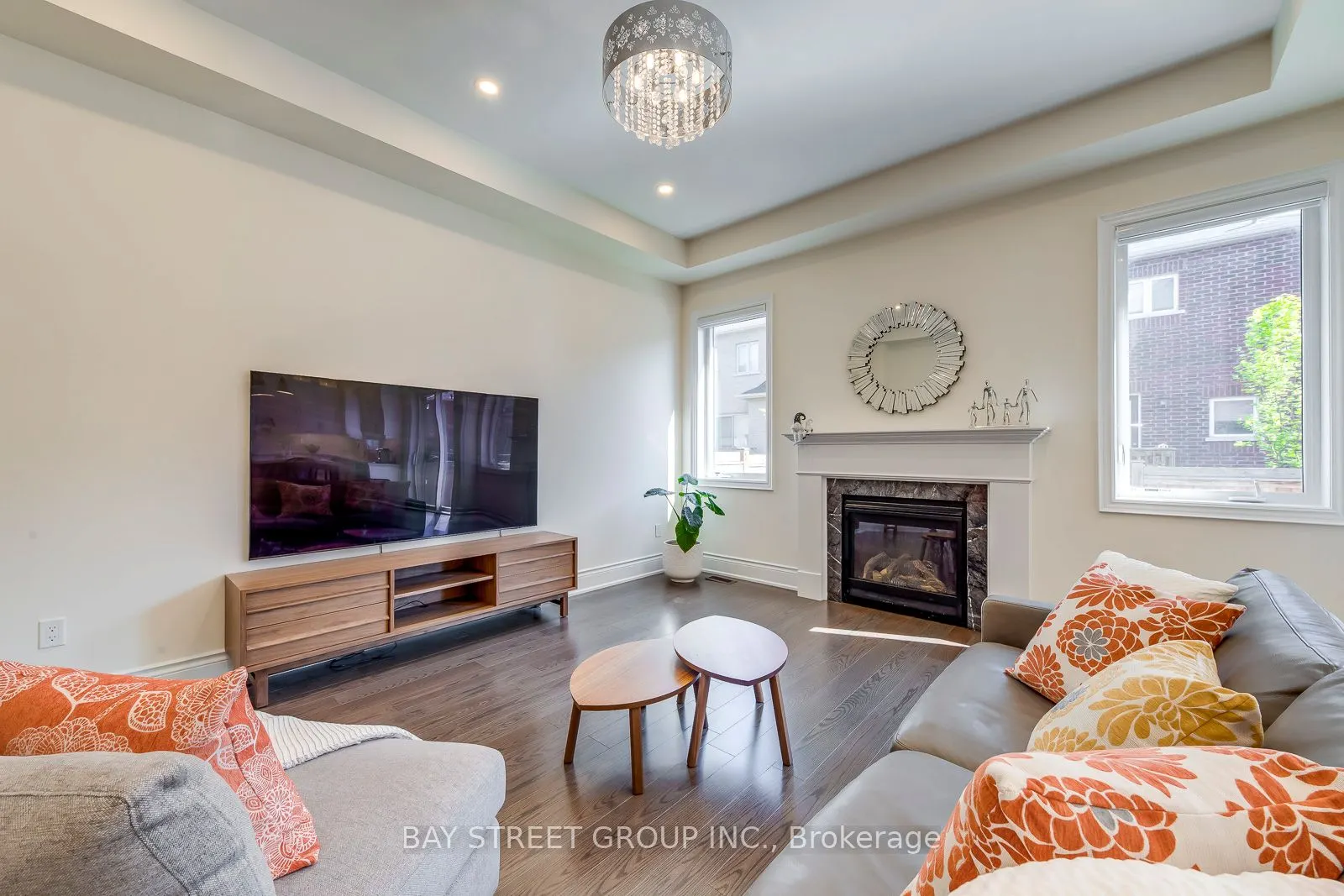 3091 Streamwood Pass