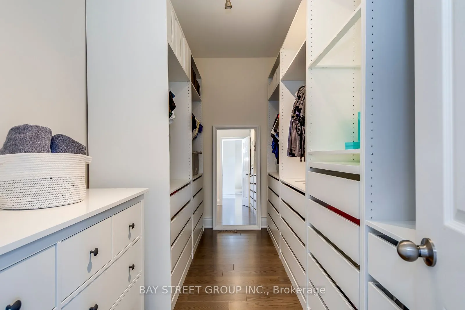 3091 Streamwood Pass