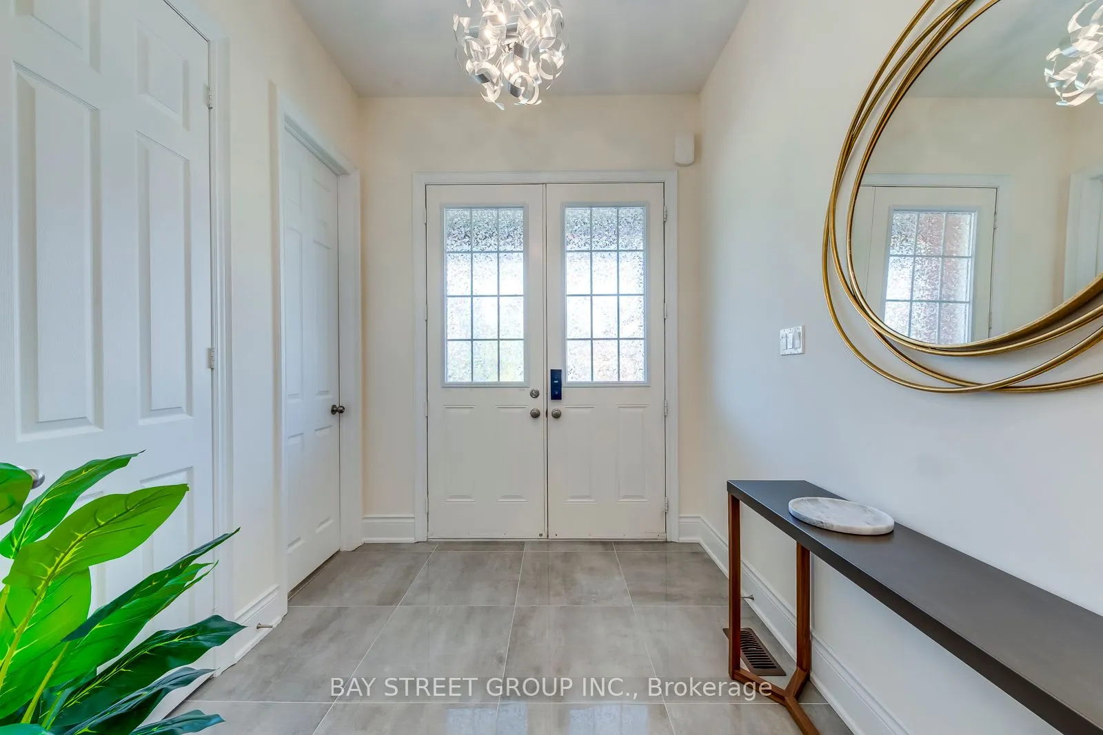 3091 Streamwood Pass