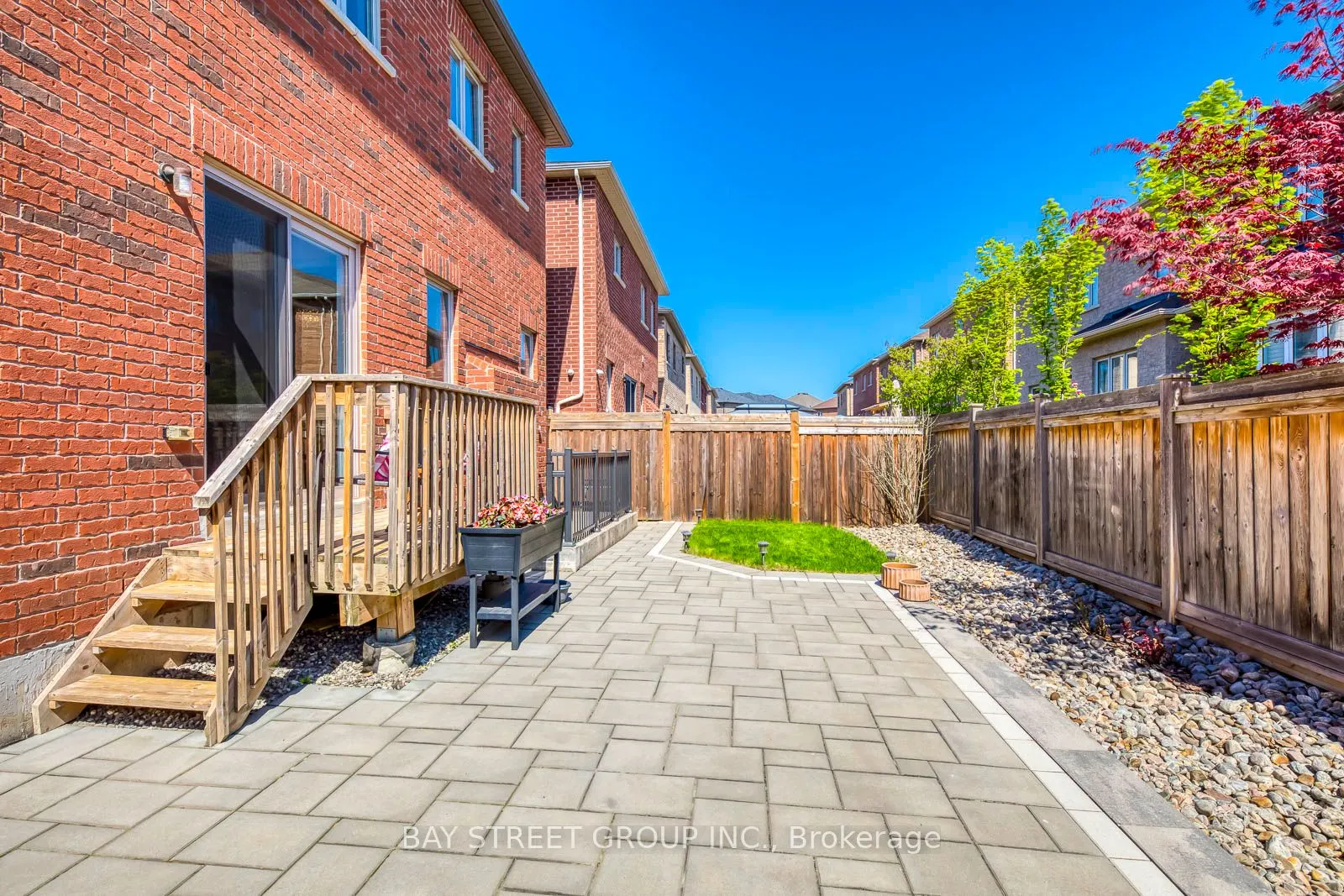 3091 Streamwood Pass