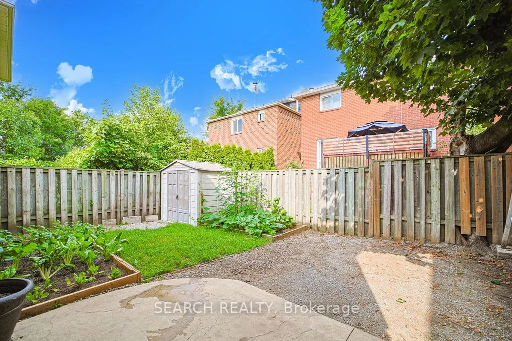 38 Roehampton Crescent
