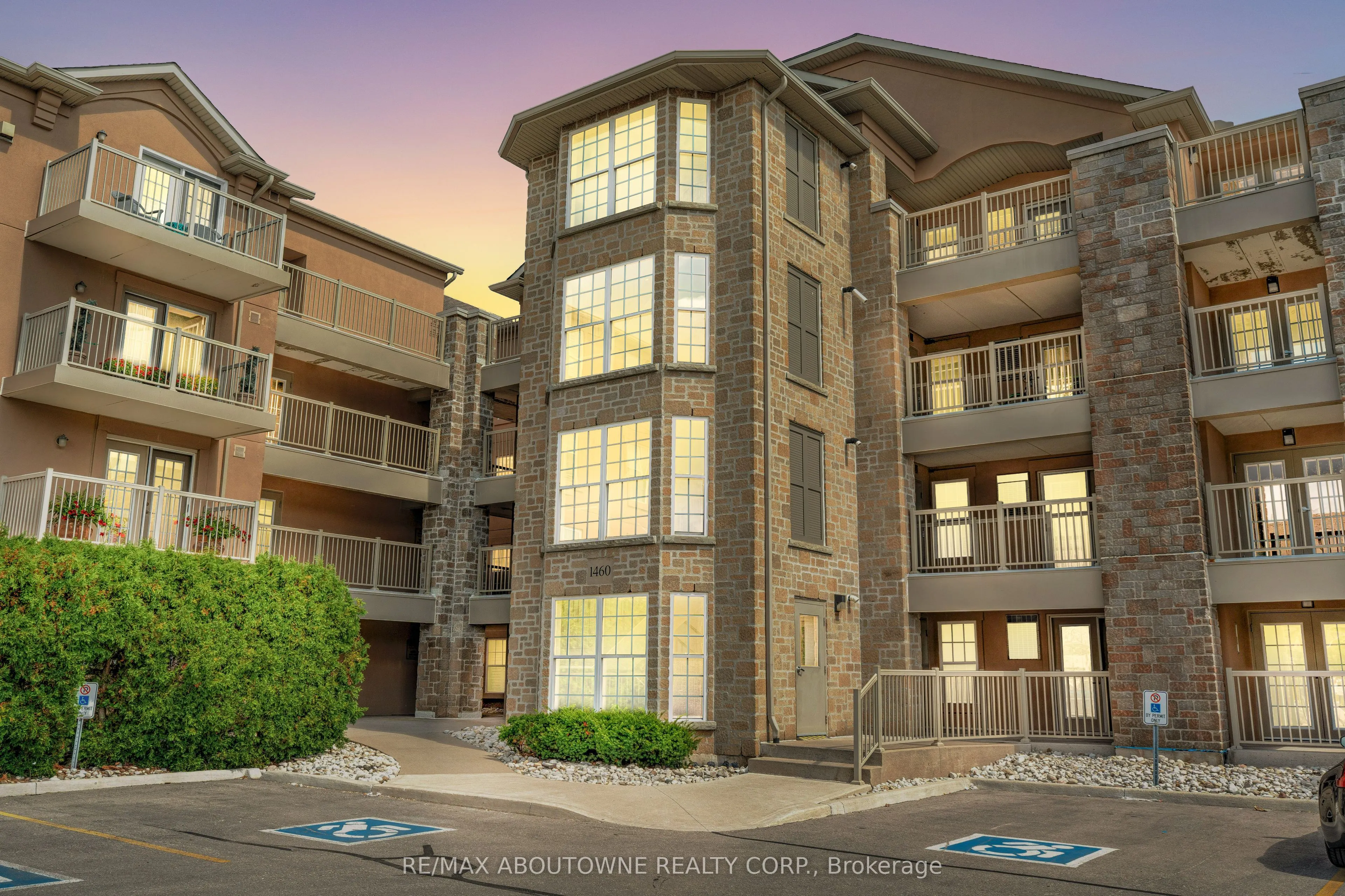 1460 Bishops Gate, #212