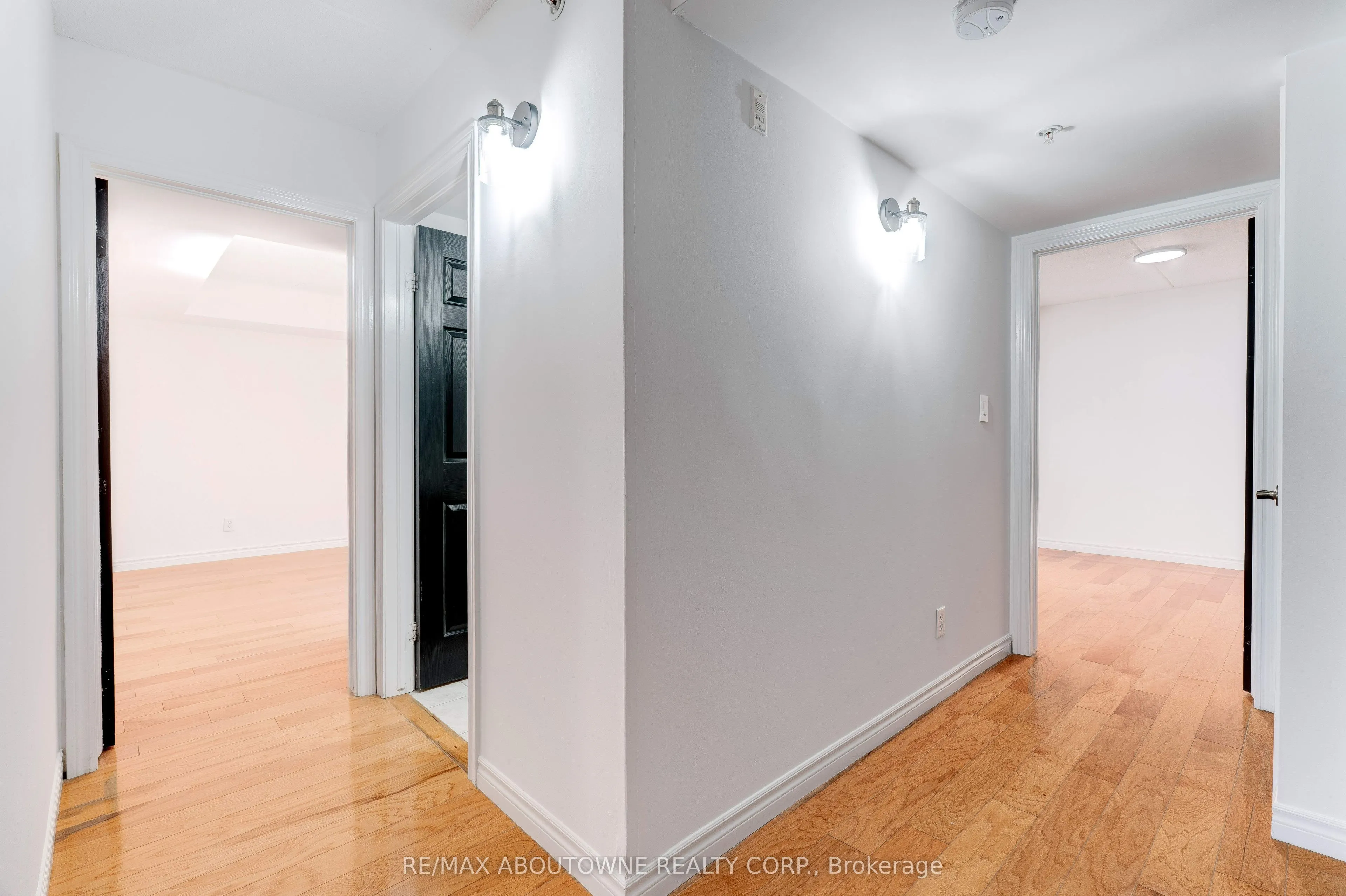 1460 Bishops Gate, #212