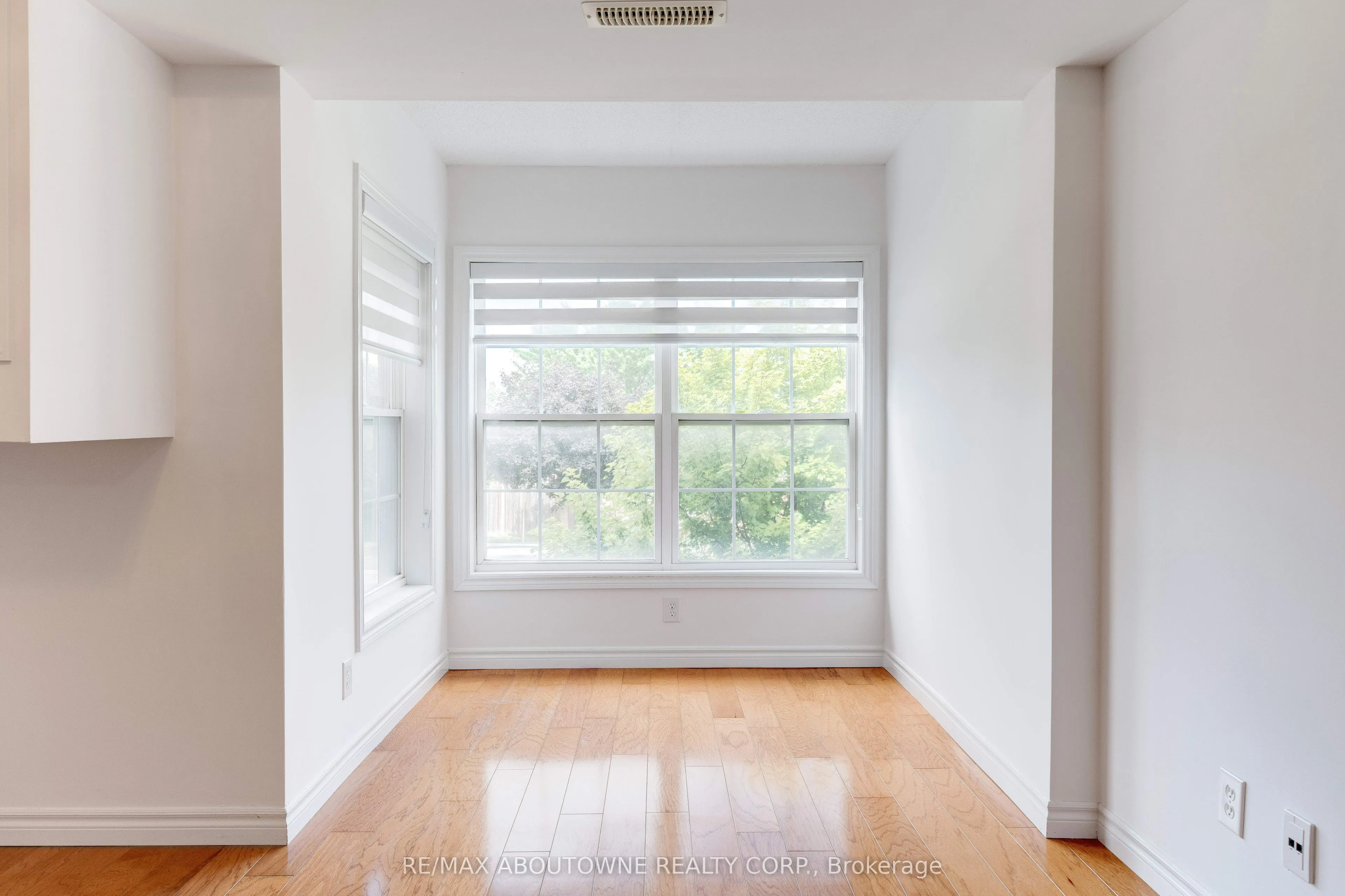1460 Bishops Gate, #212