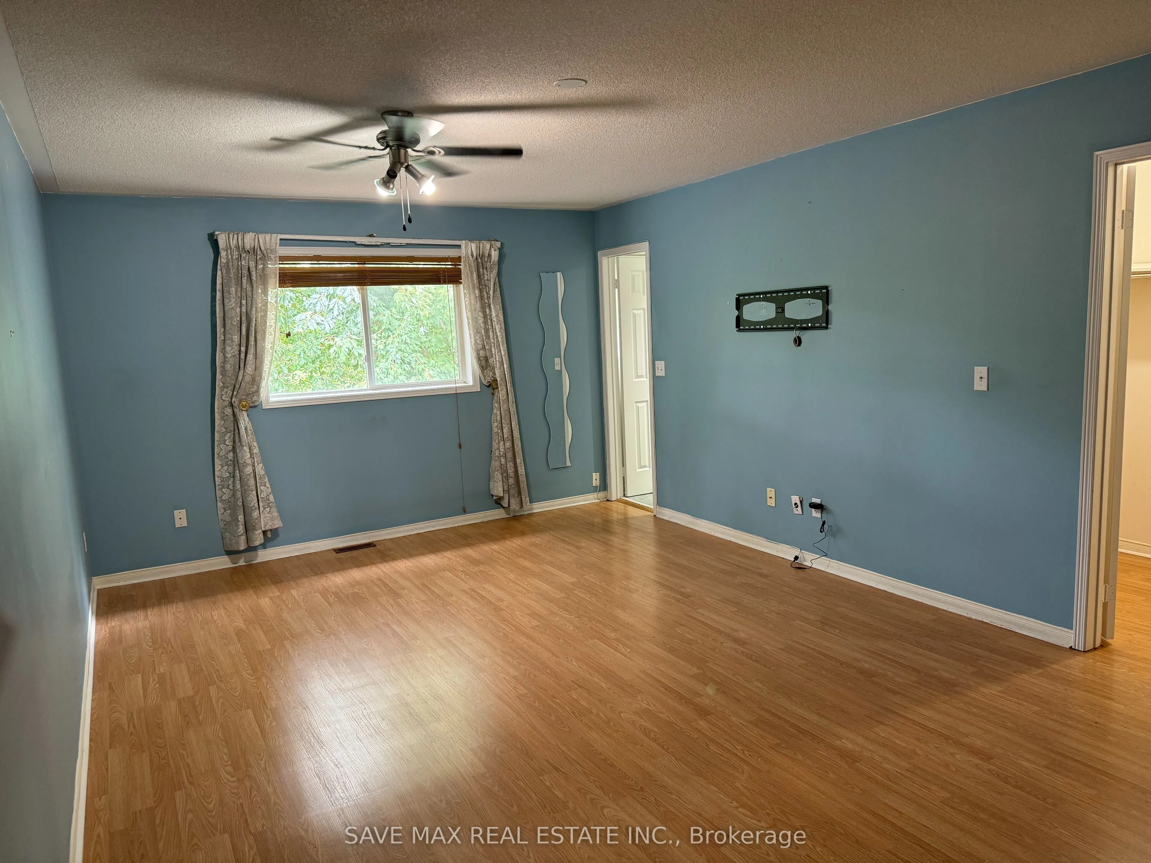 1148 Windbrook Grove