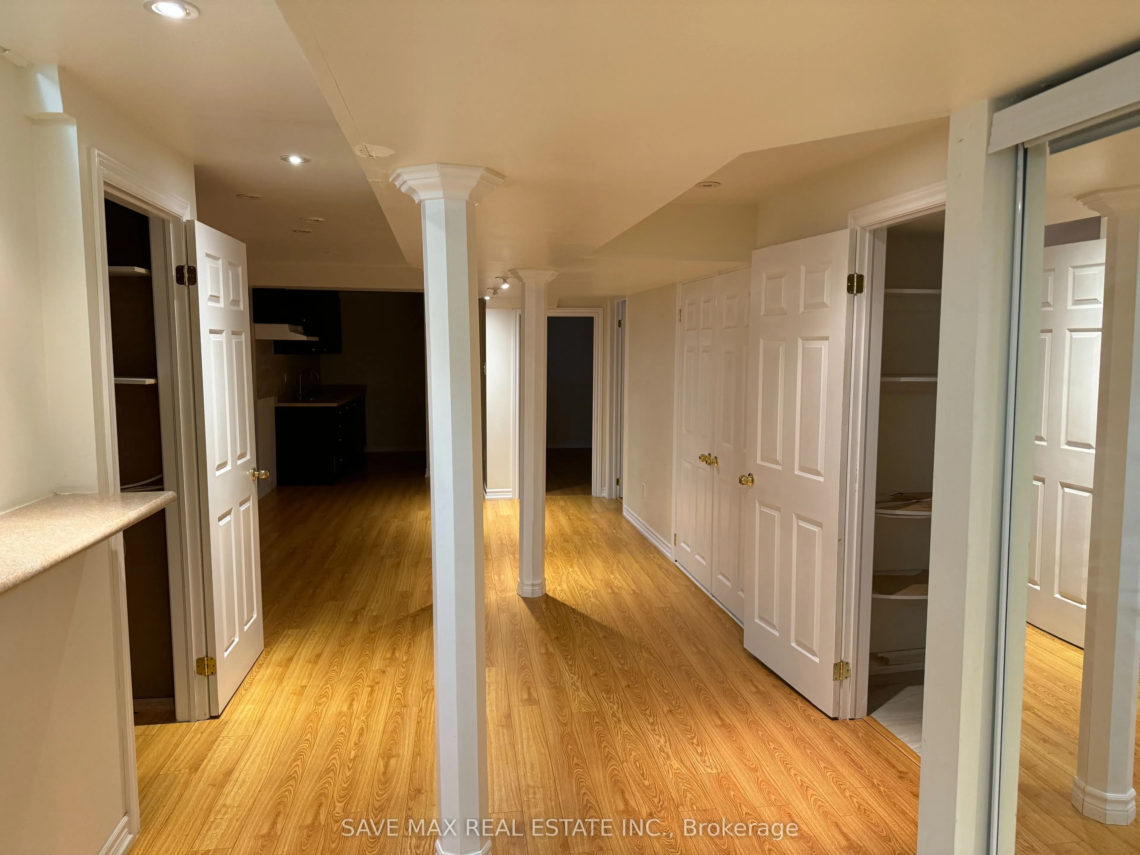 1148 Windbrook Grove