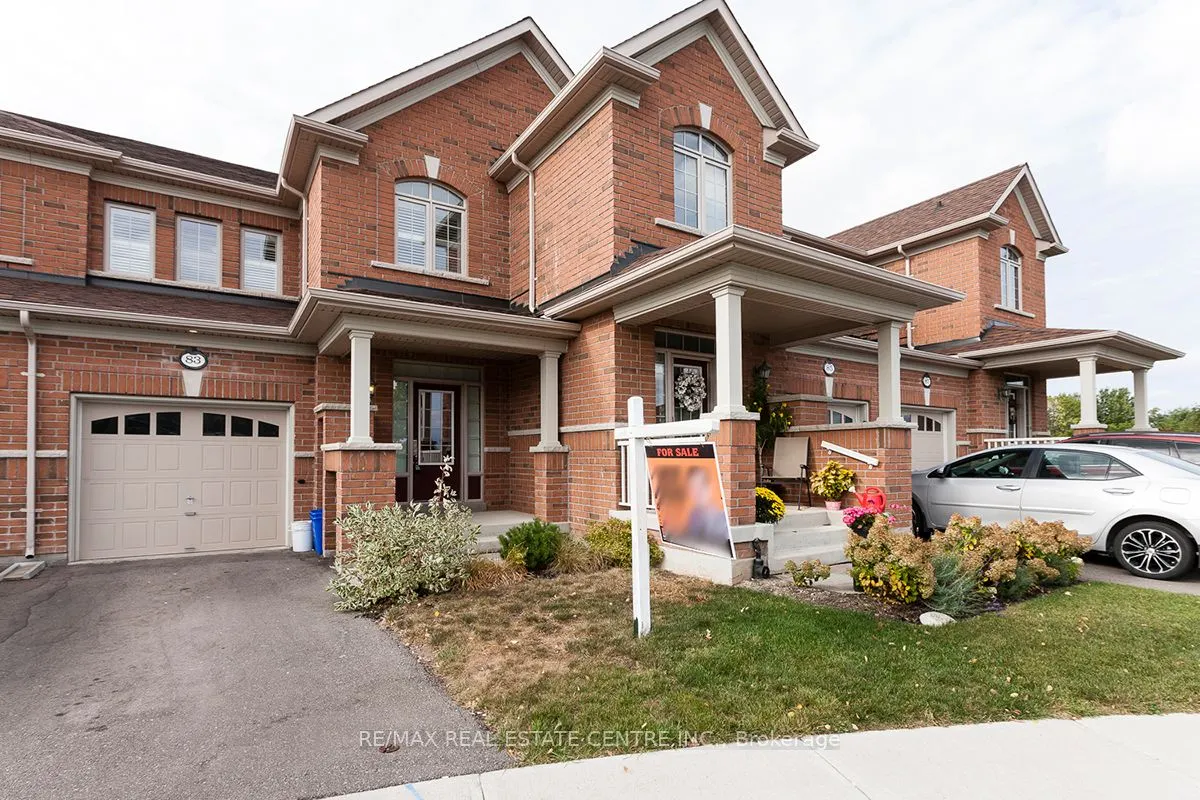 83 Hanson Crescent