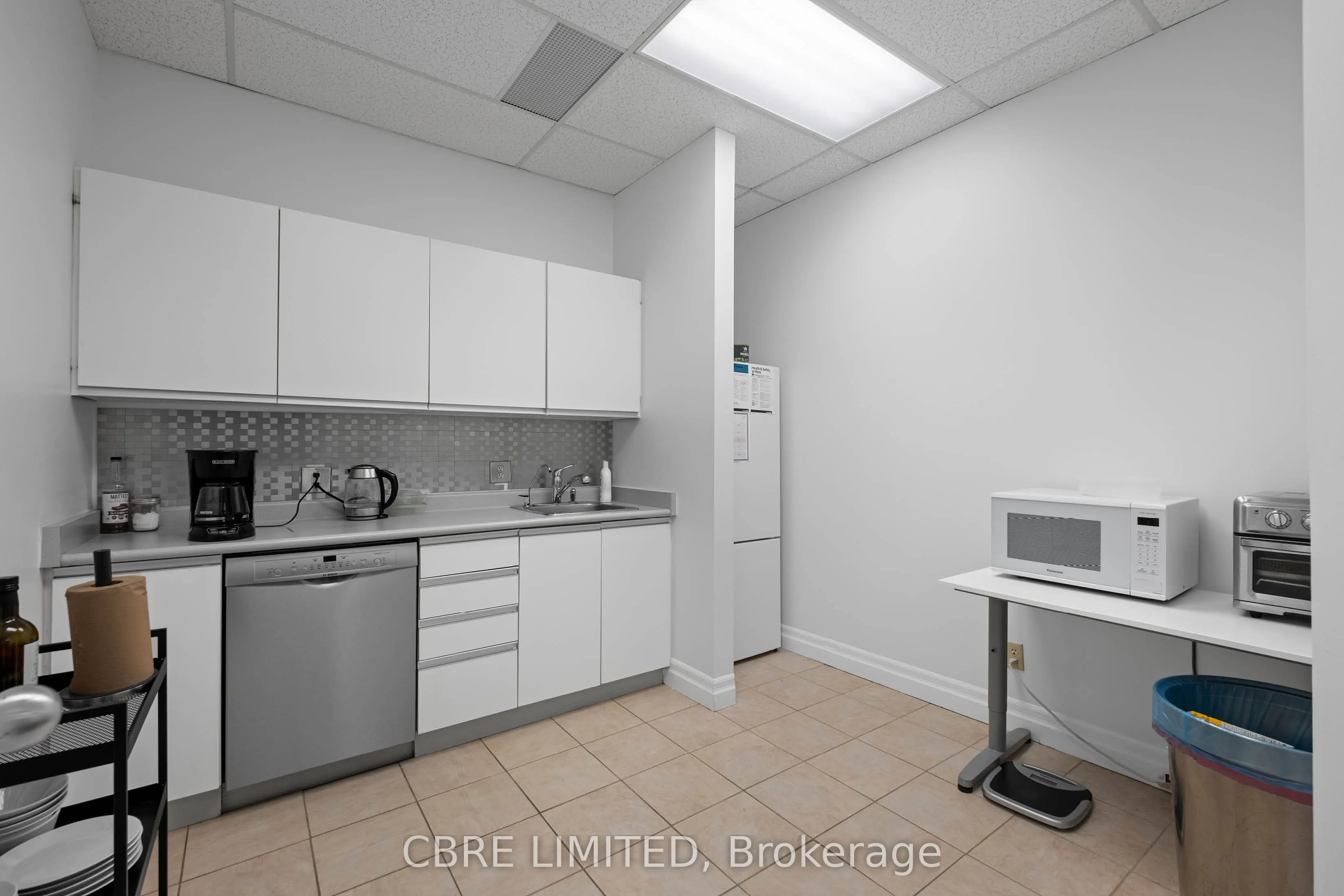 1155 North Service Road W, #7M