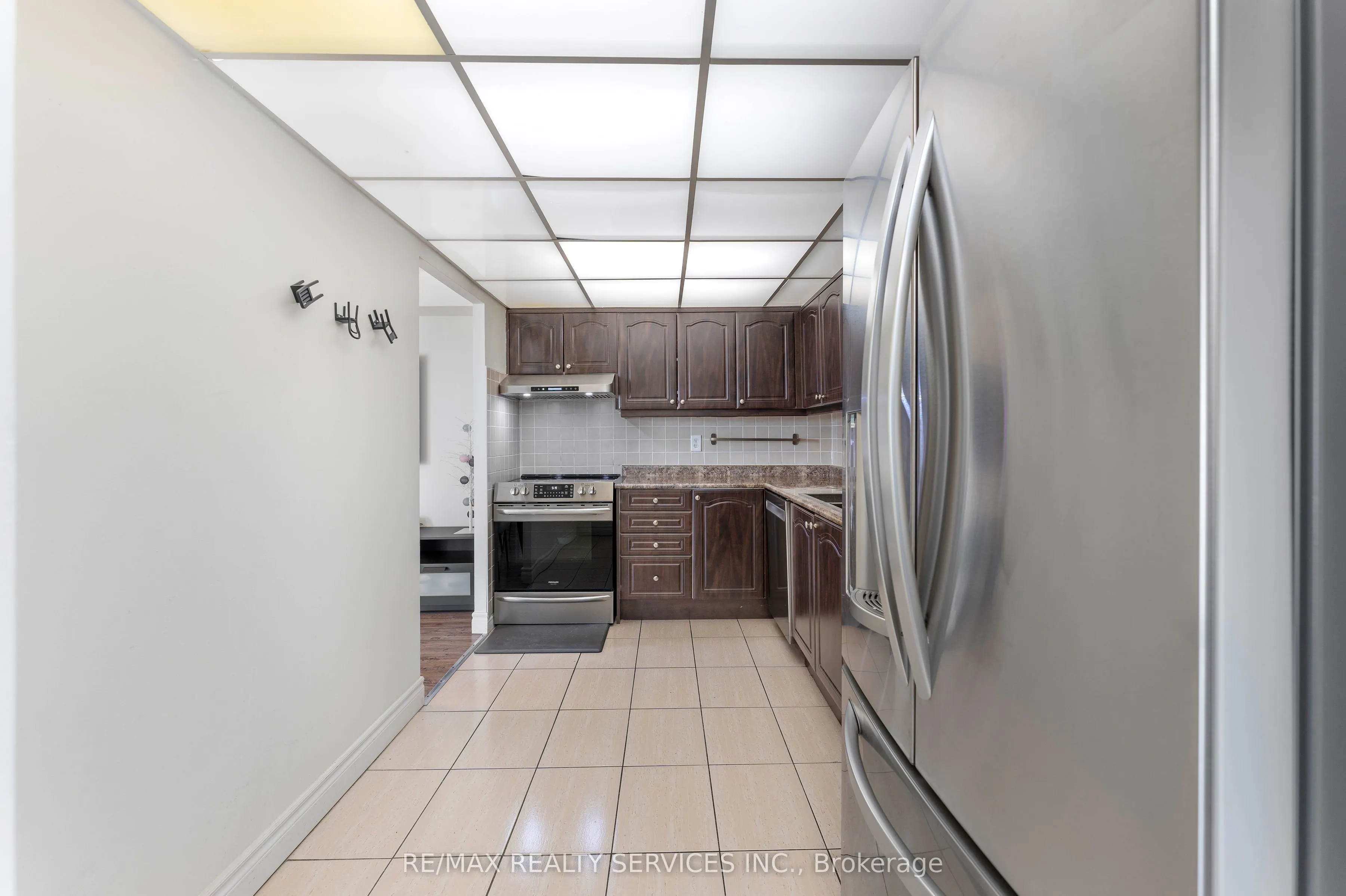 145 Hillcrest Avenue, #1202