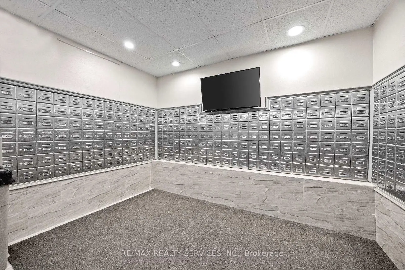 145 Hillcrest Avenue, #1202