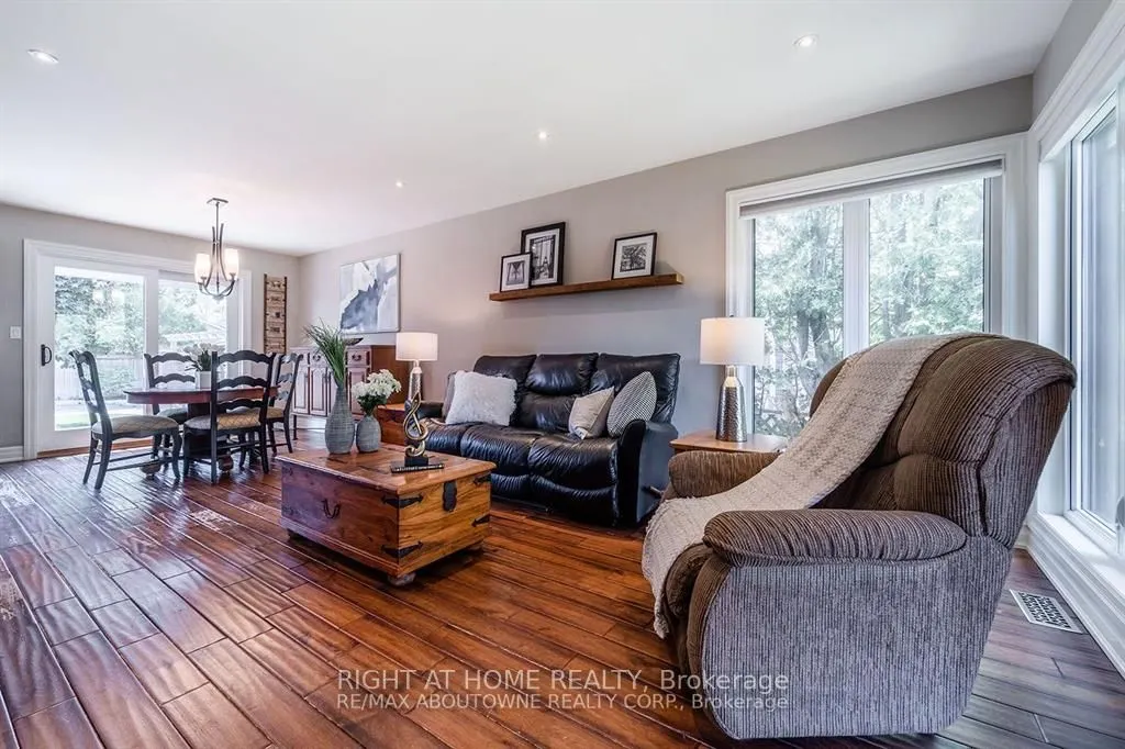 454 Seabourne Drive