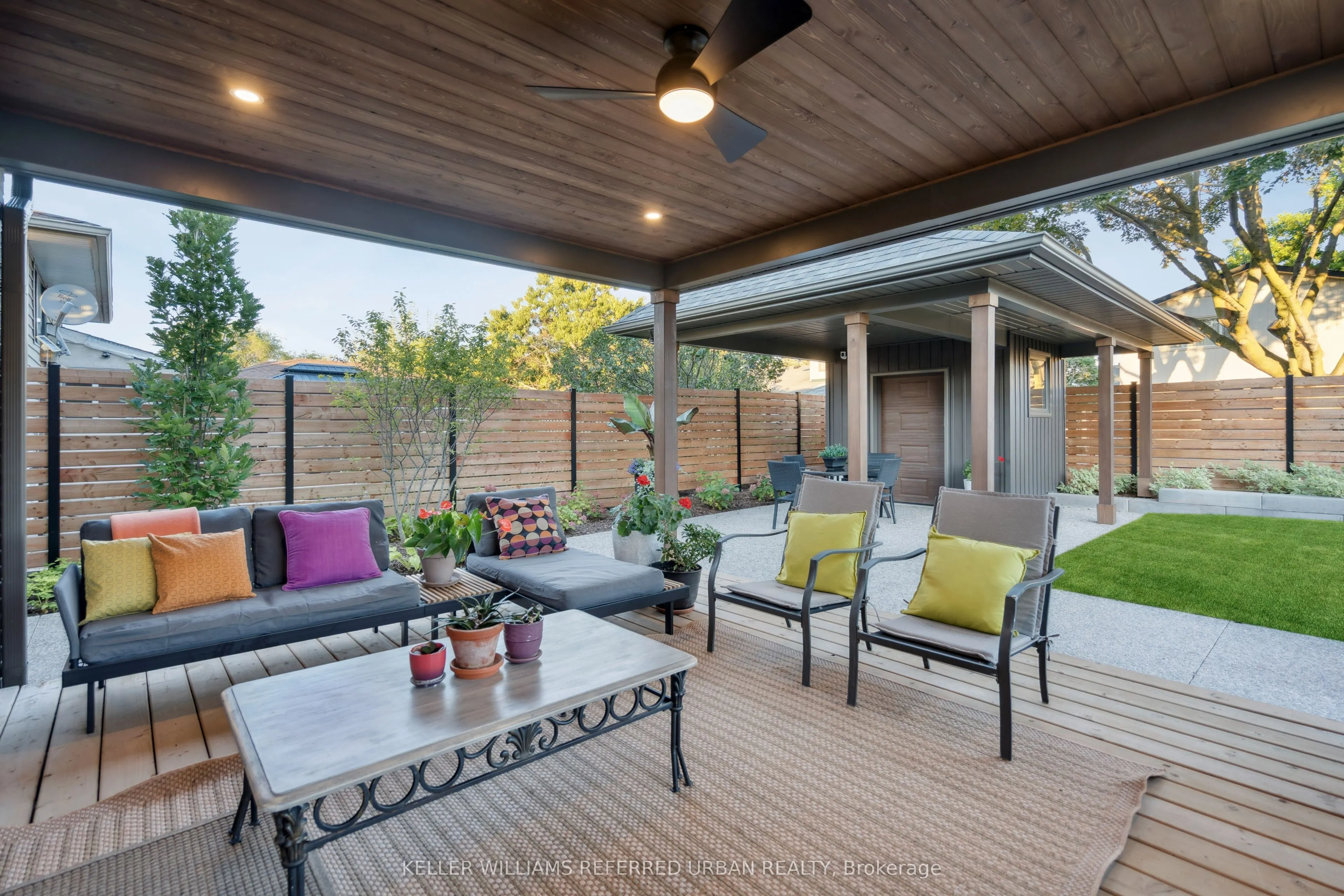 238 Slater Crescent