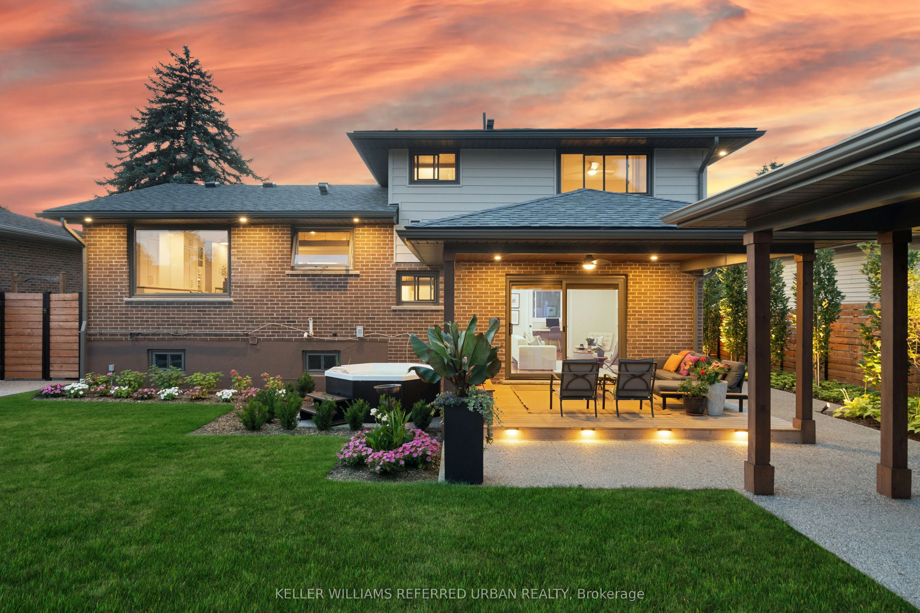 238 Slater Crescent