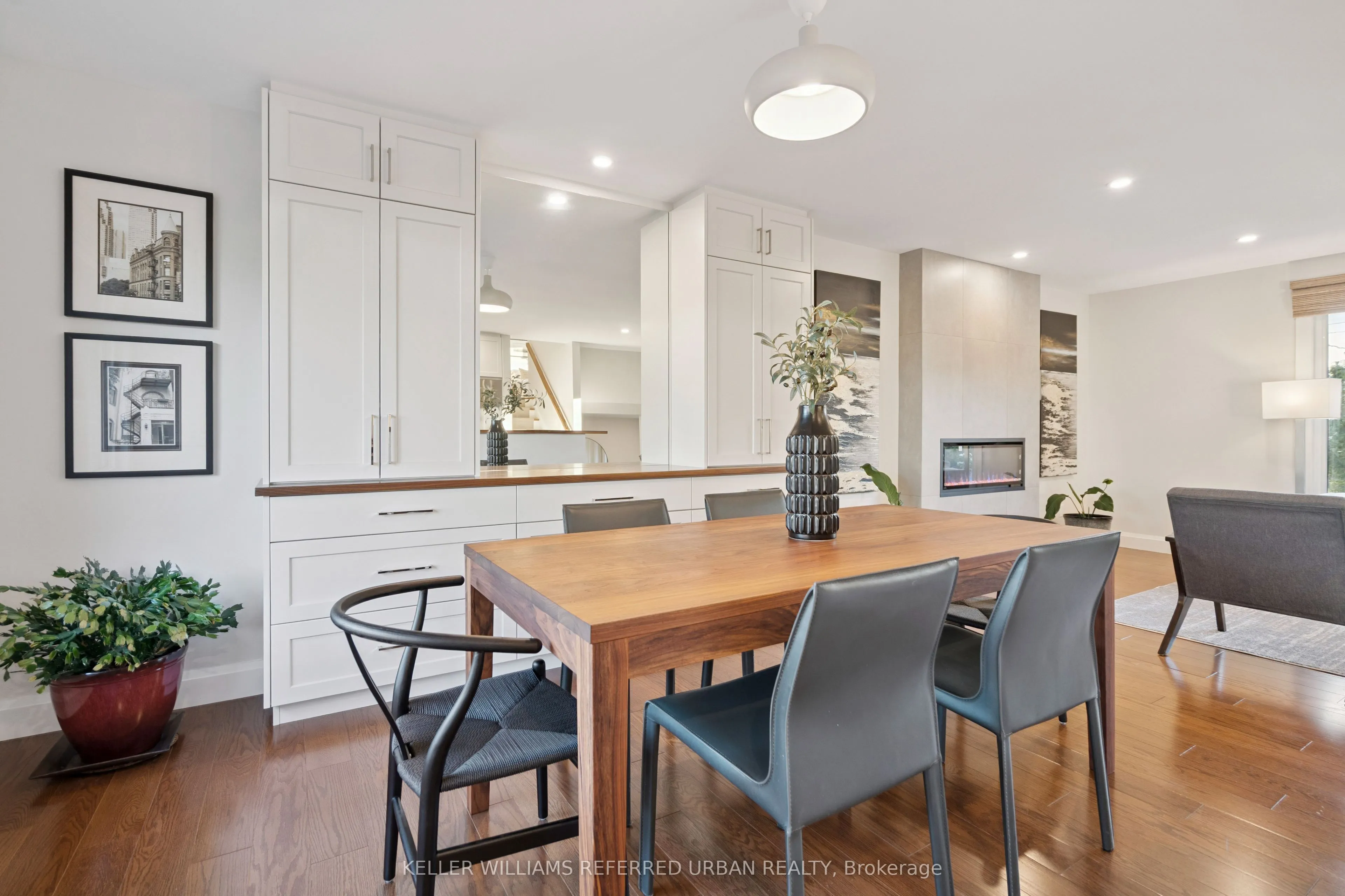 238 Slater Crescent