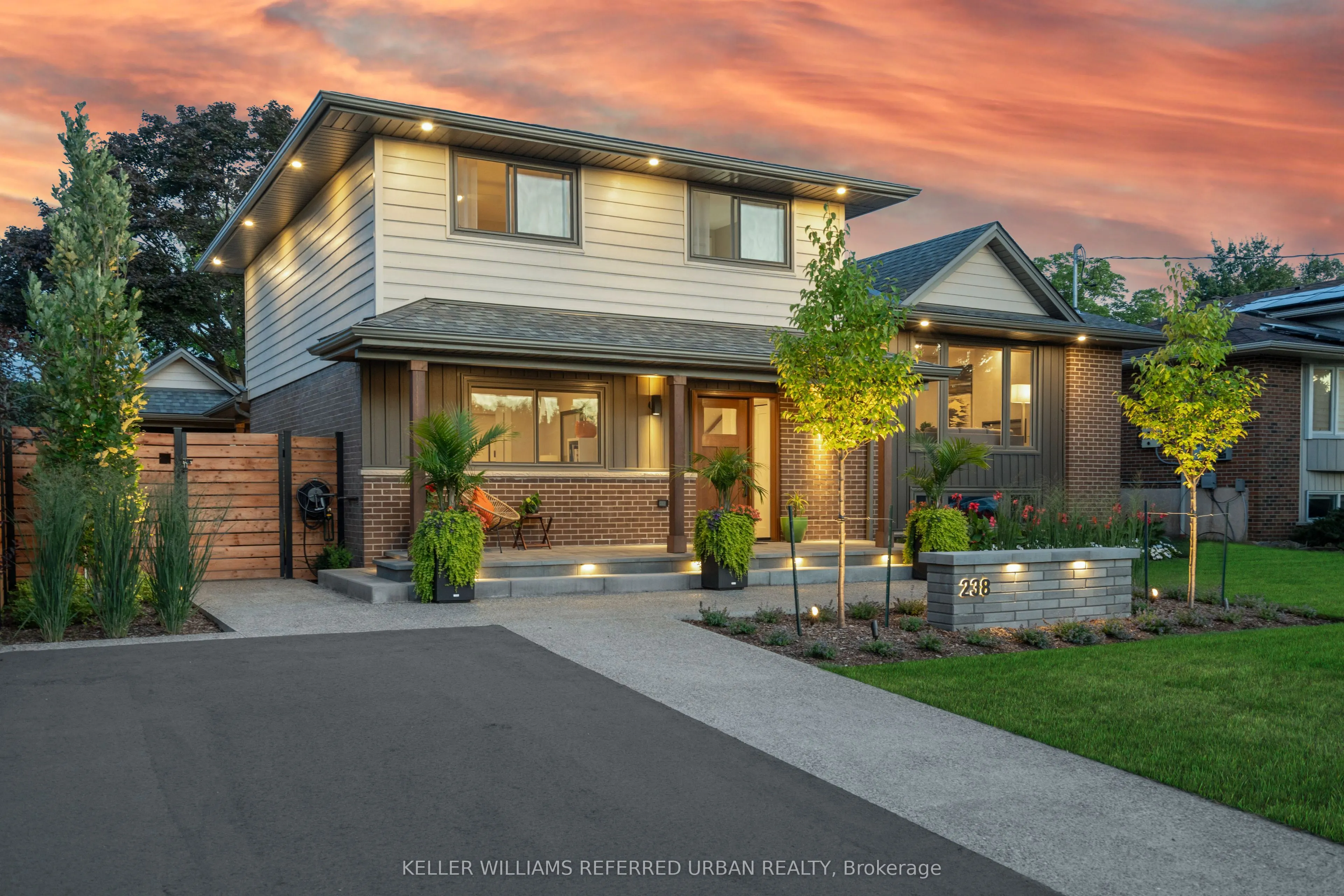 238 Slater Crescent