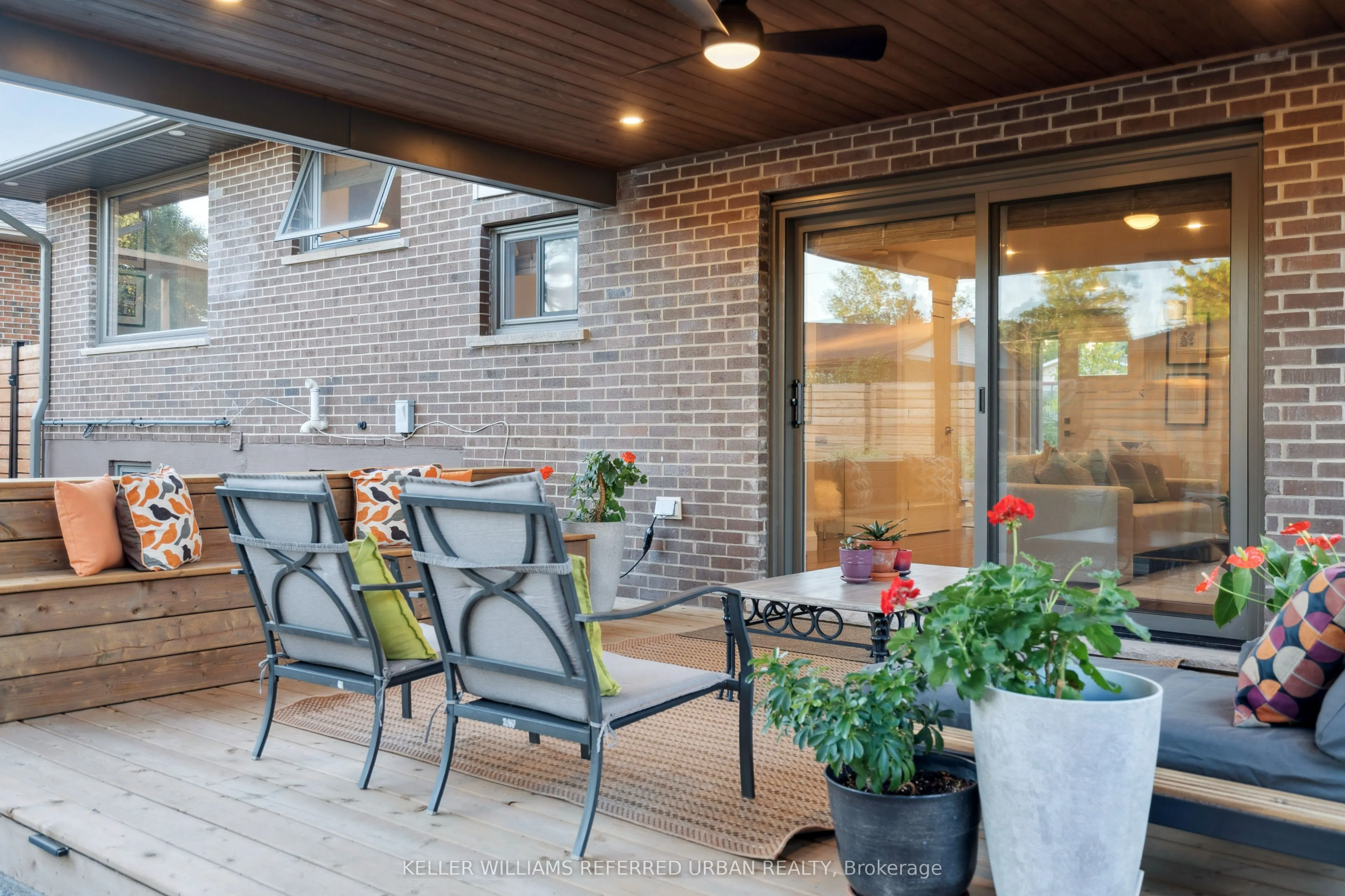 238 Slater Crescent