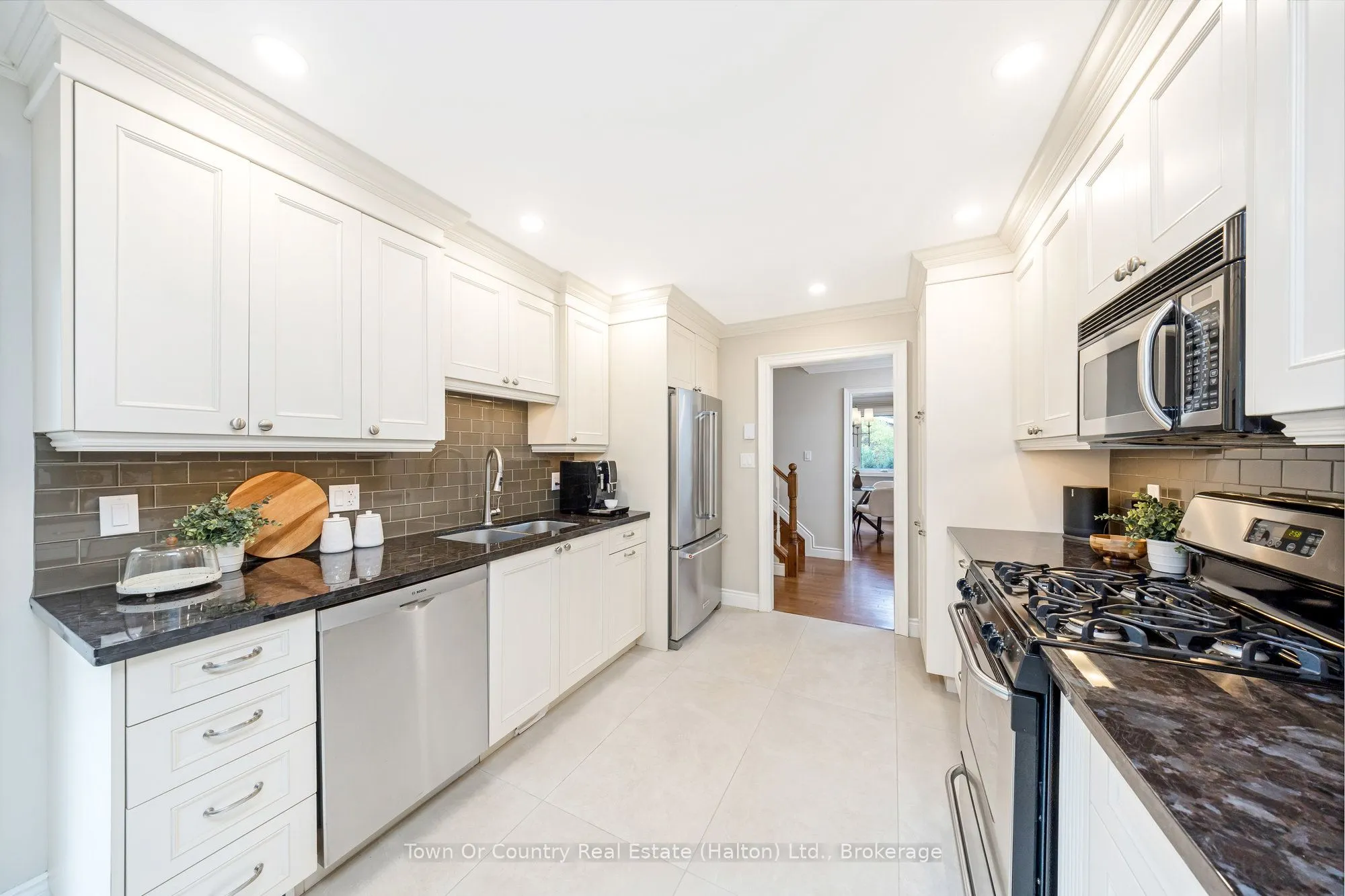 491 White Drive