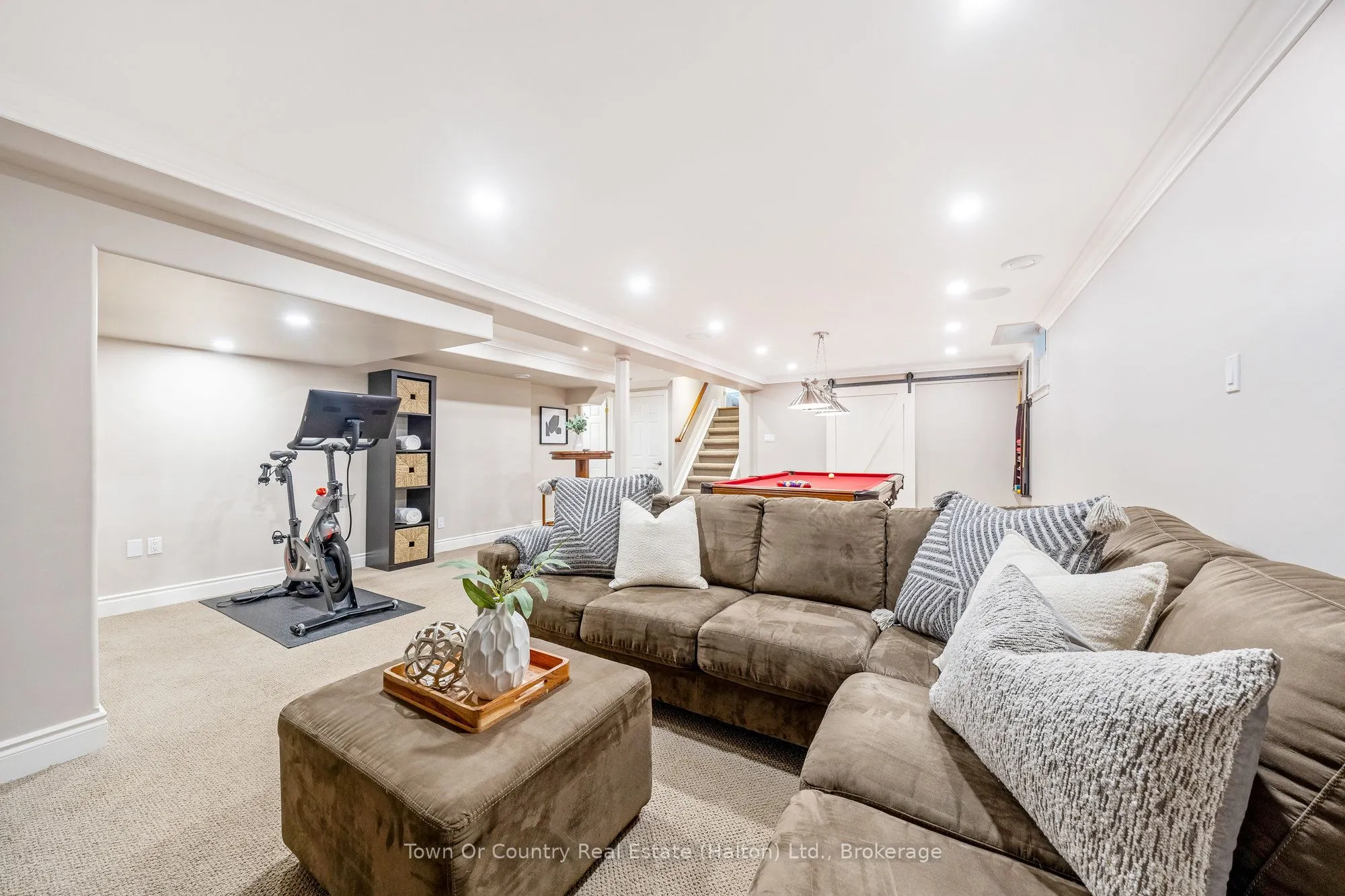 491 White Drive