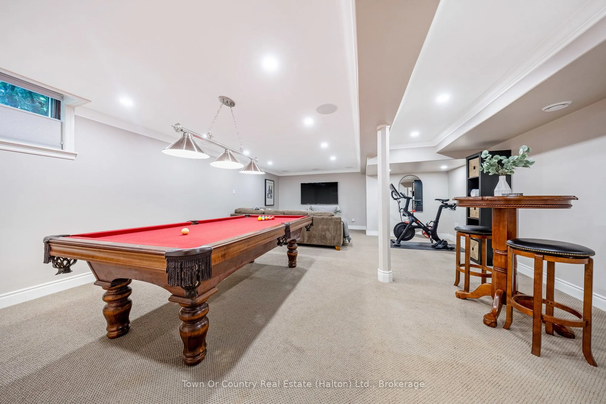 491 White Drive