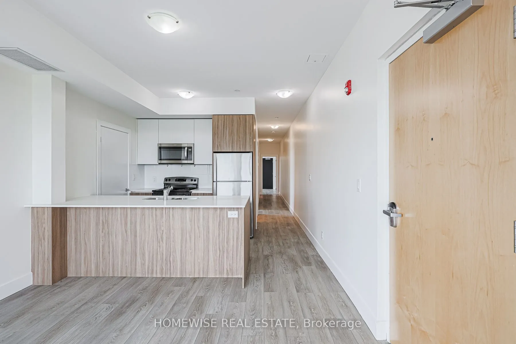 293 Viewmount Avenue, #R01