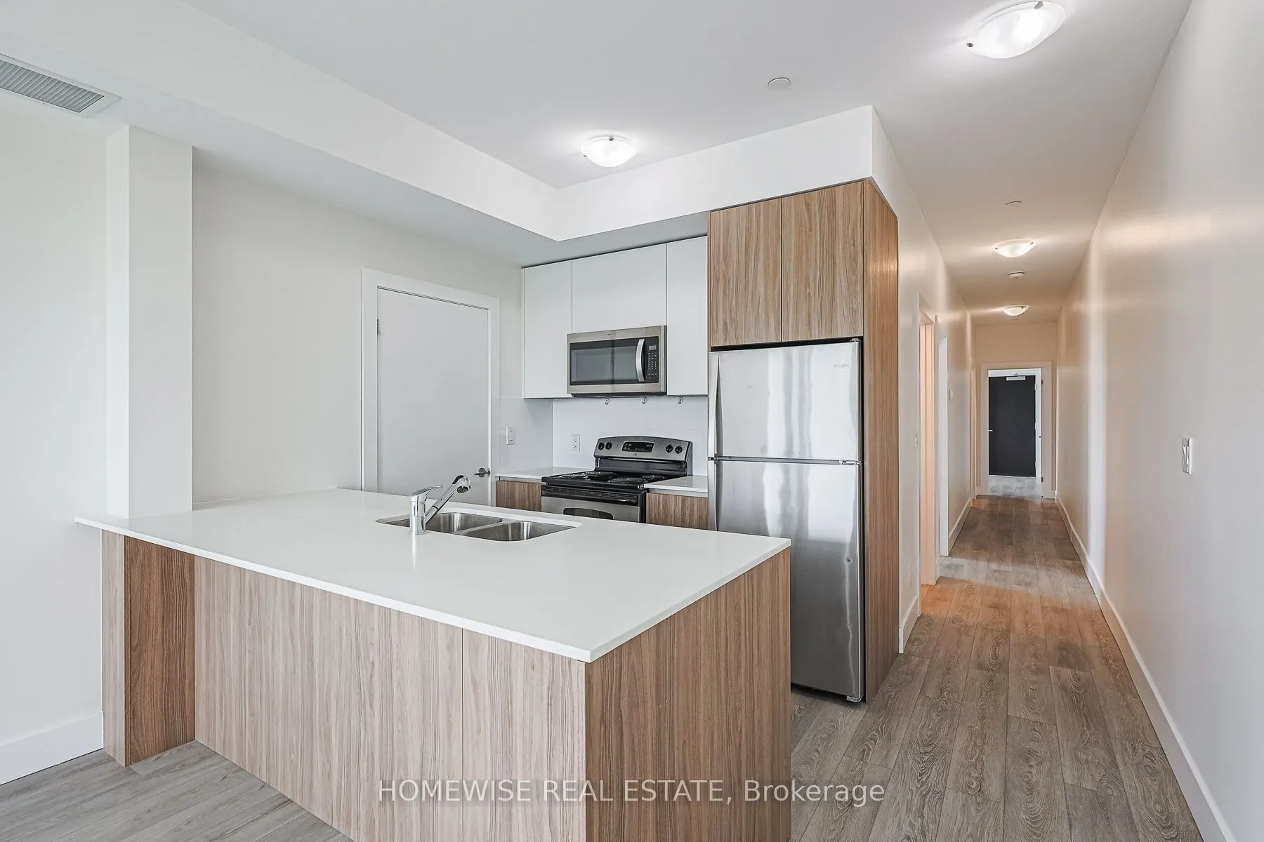 293 Viewmount Avenue, #R01