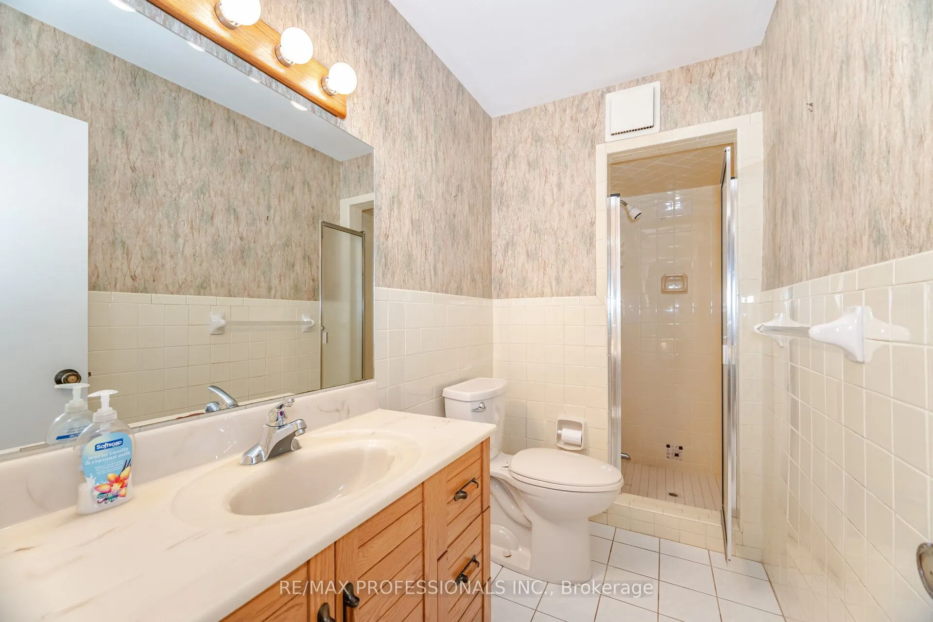 3667 Beechollow Crescent