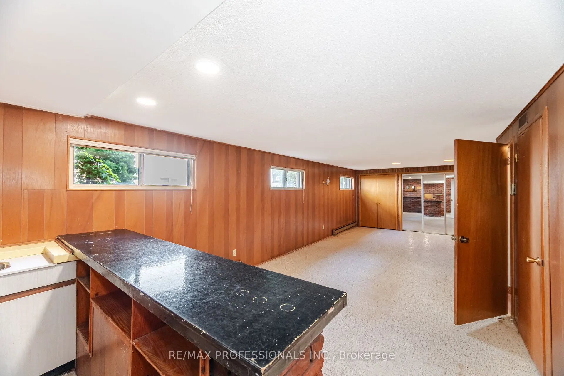 3667 Beechollow Crescent