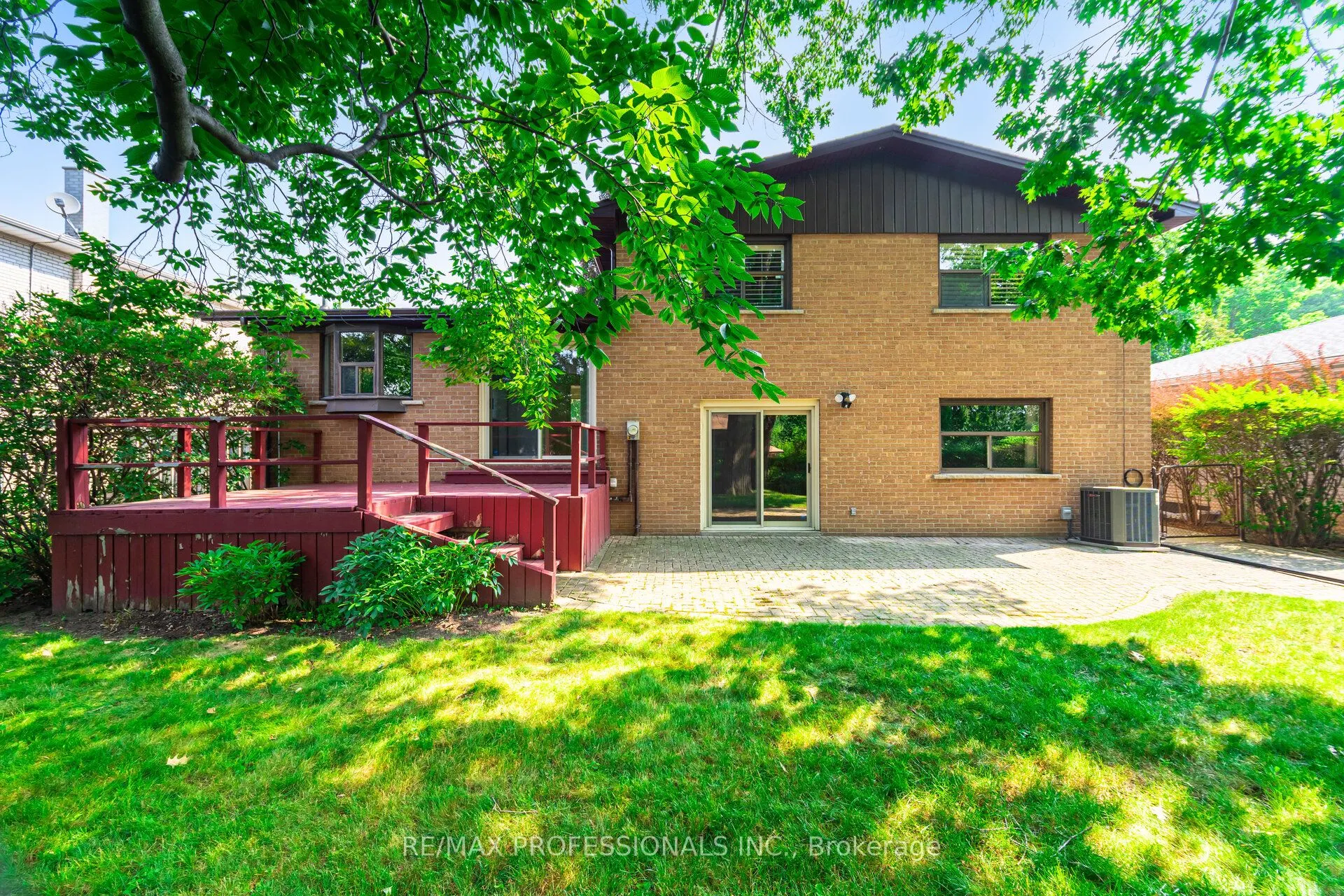 3667 Beechollow Crescent