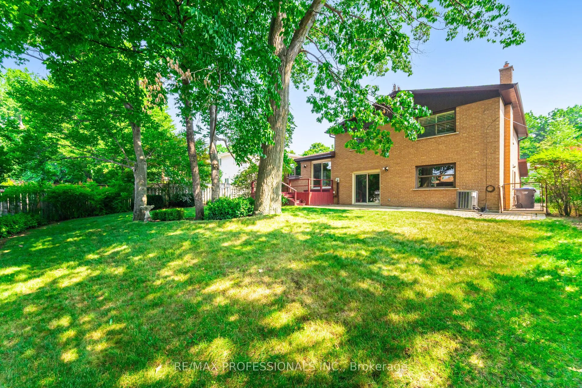 3667 Beechollow Crescent