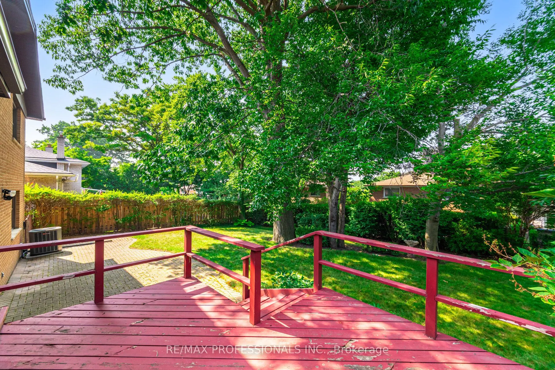 3667 Beechollow Crescent