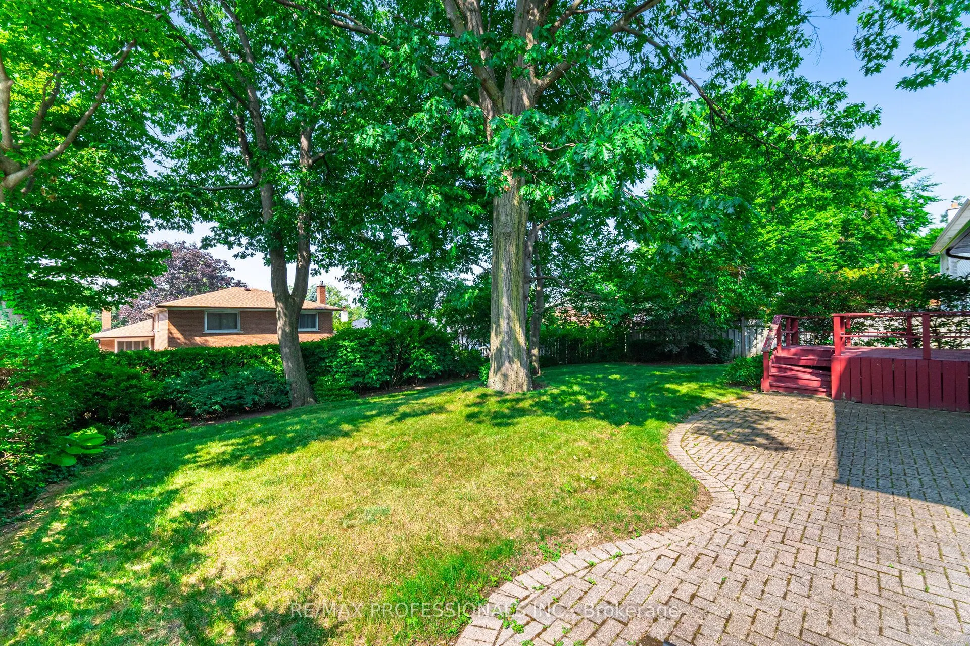 3667 Beechollow Crescent