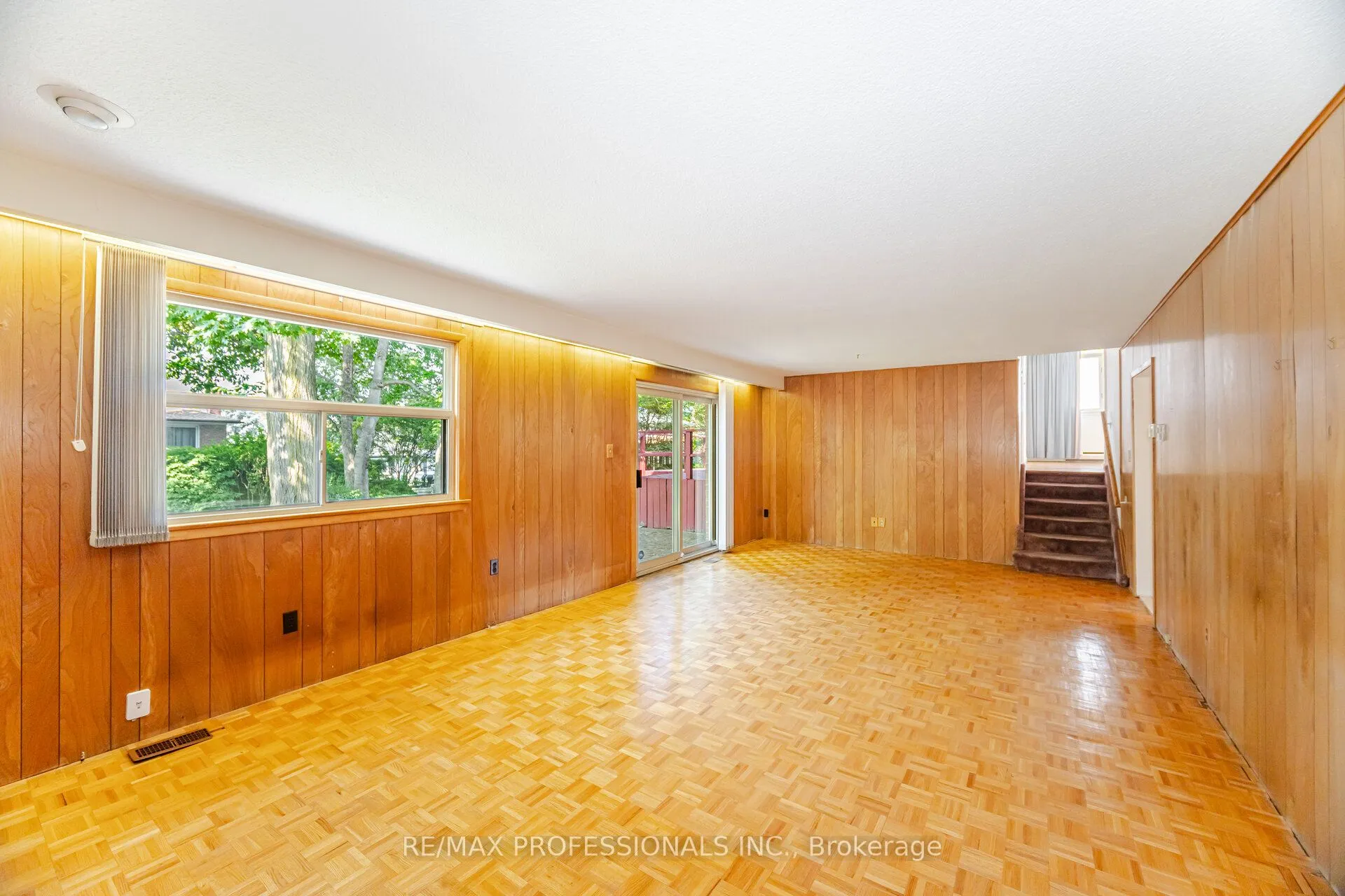 3667 Beechollow Crescent