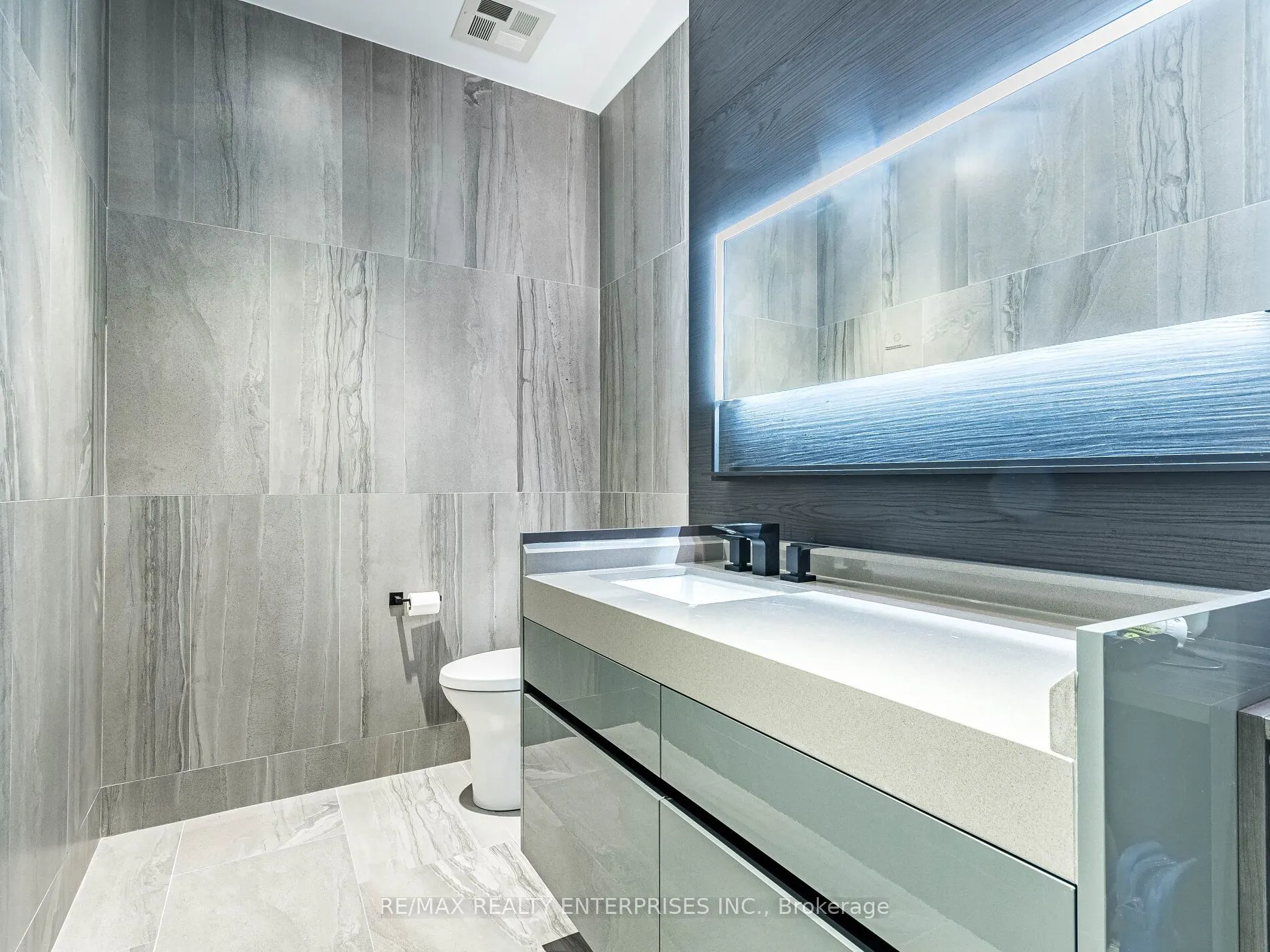 55 Port Street E, #403