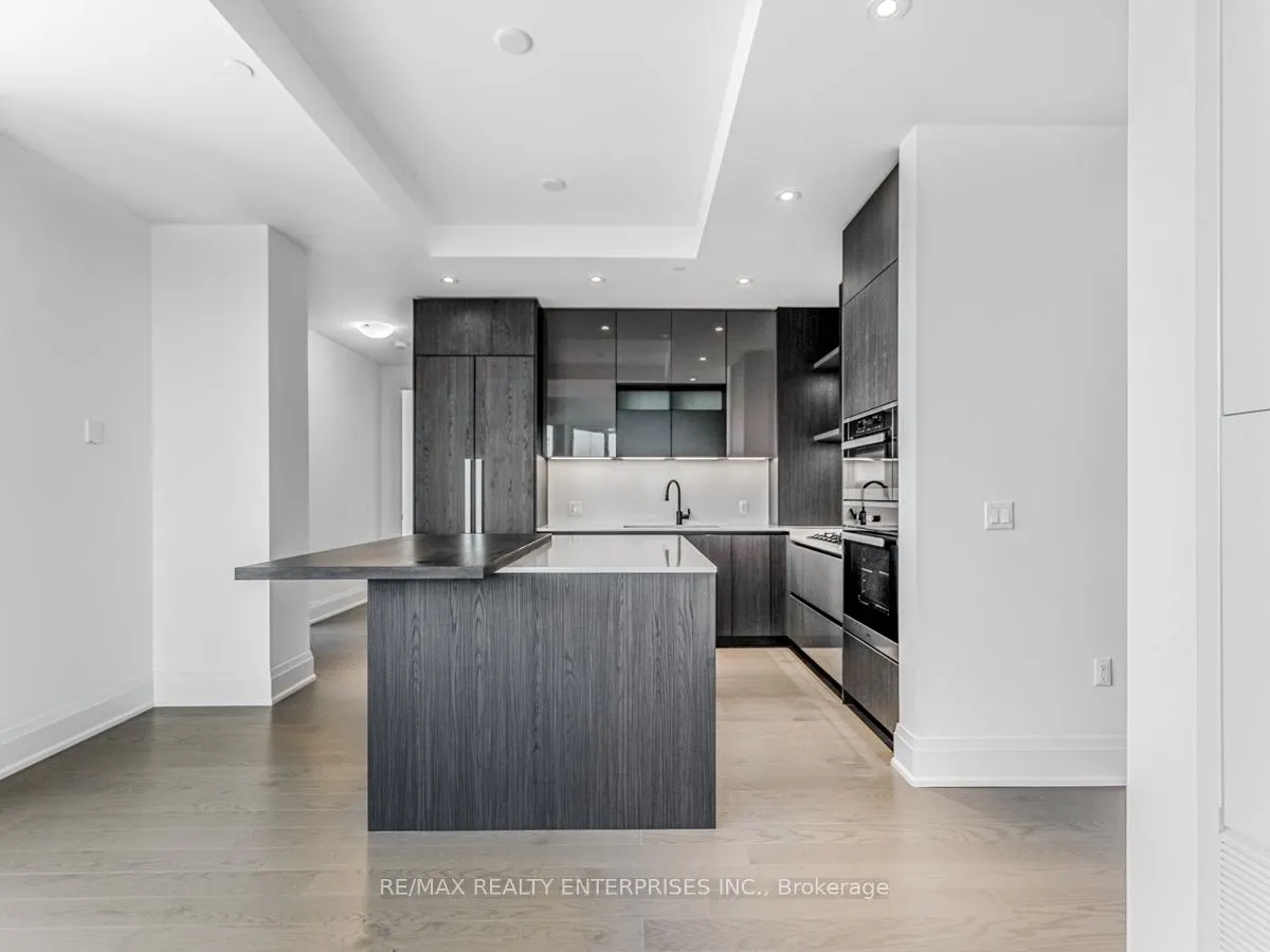 55 Port Street E, #403