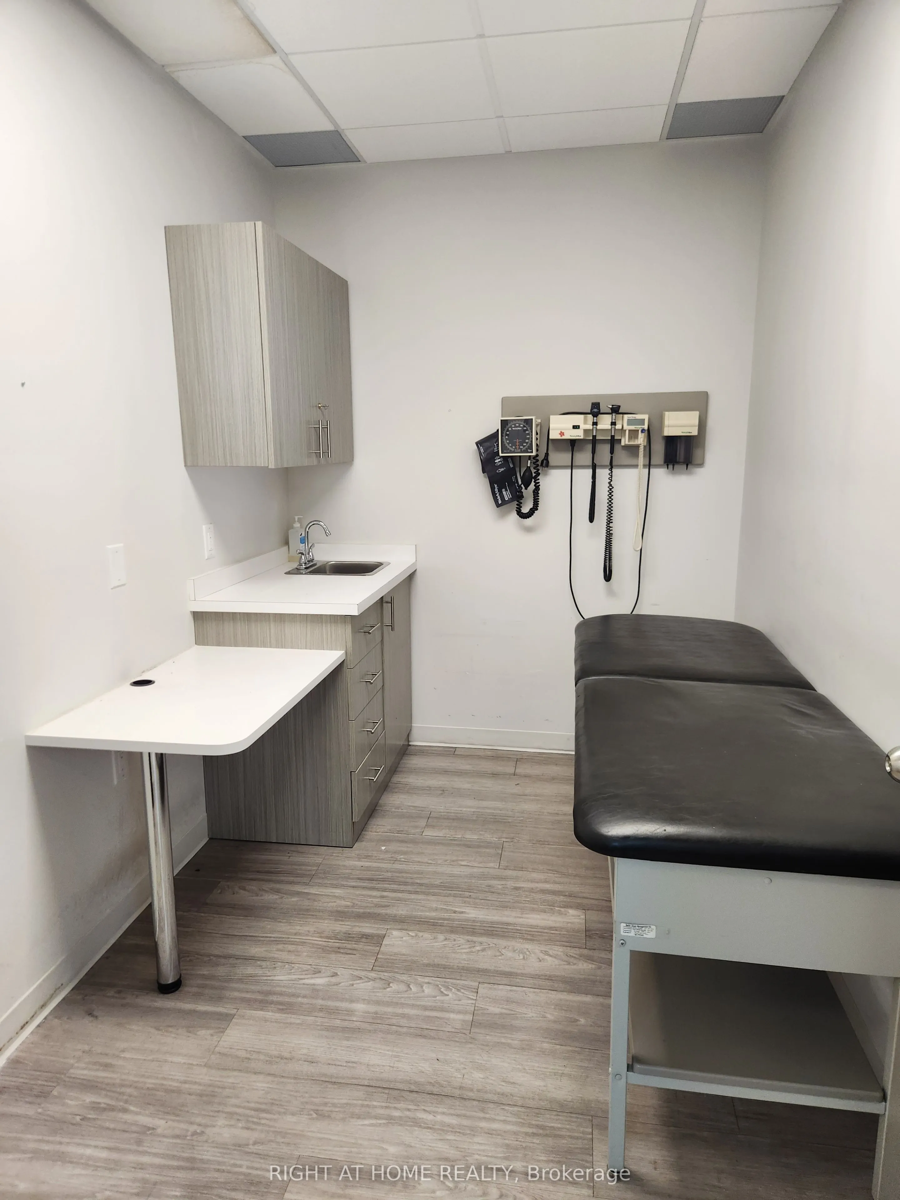1017 Wilson Avenue, #100B