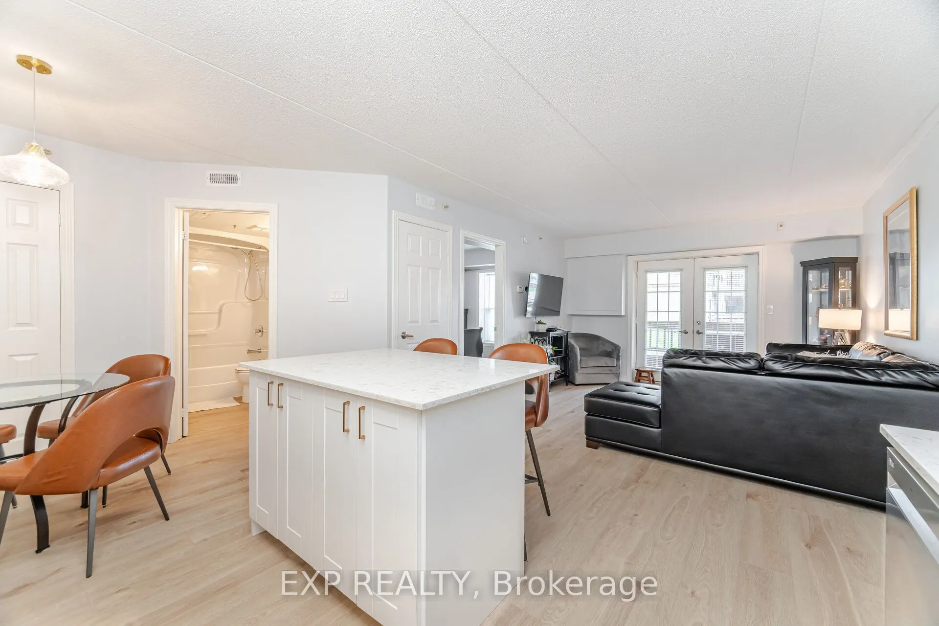 4005 Kilmer Drive, #104