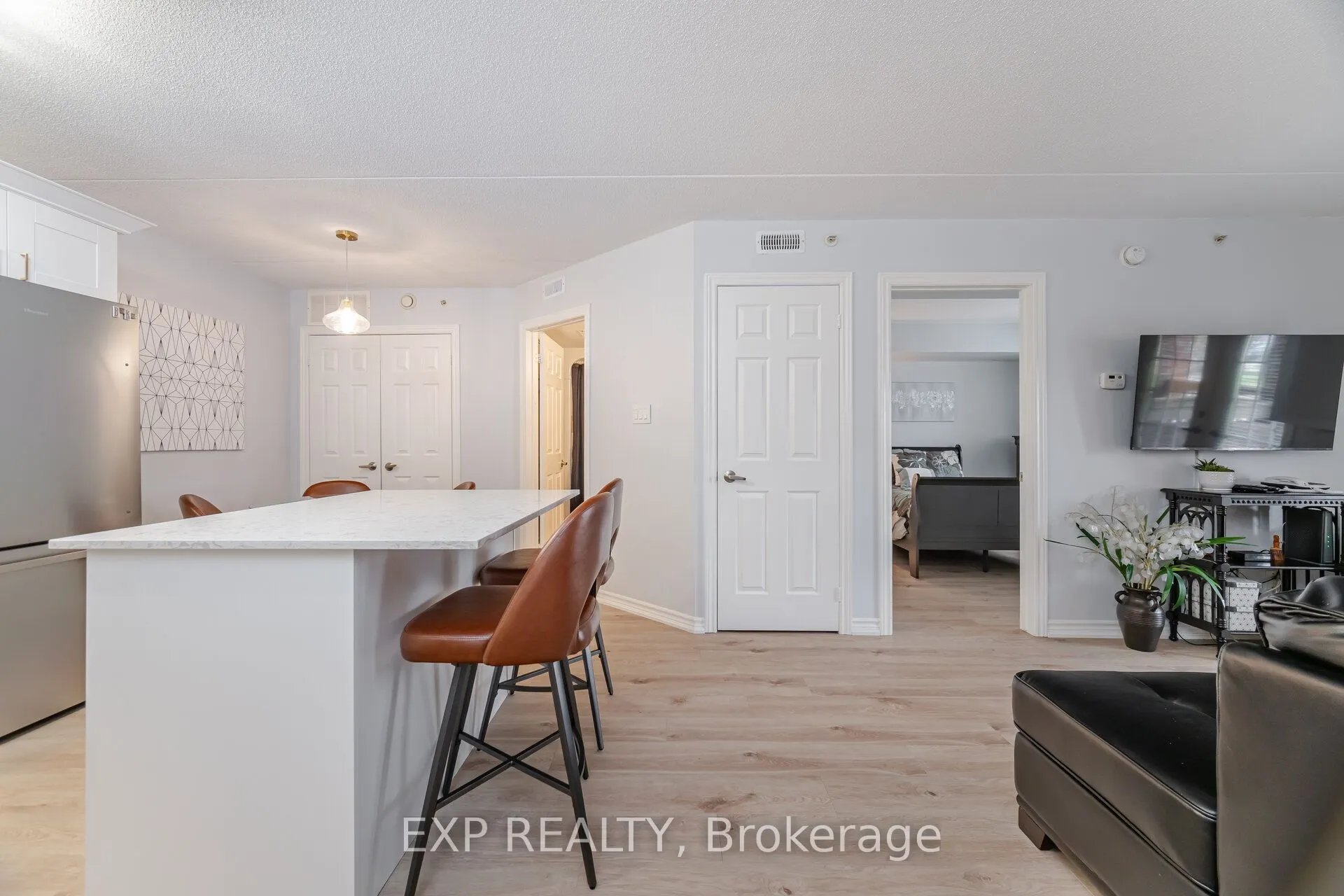 4005 Kilmer Drive, #104
